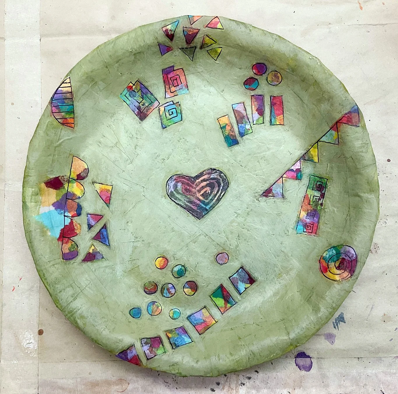 PAINTED HEART PLATE No 6.jpg