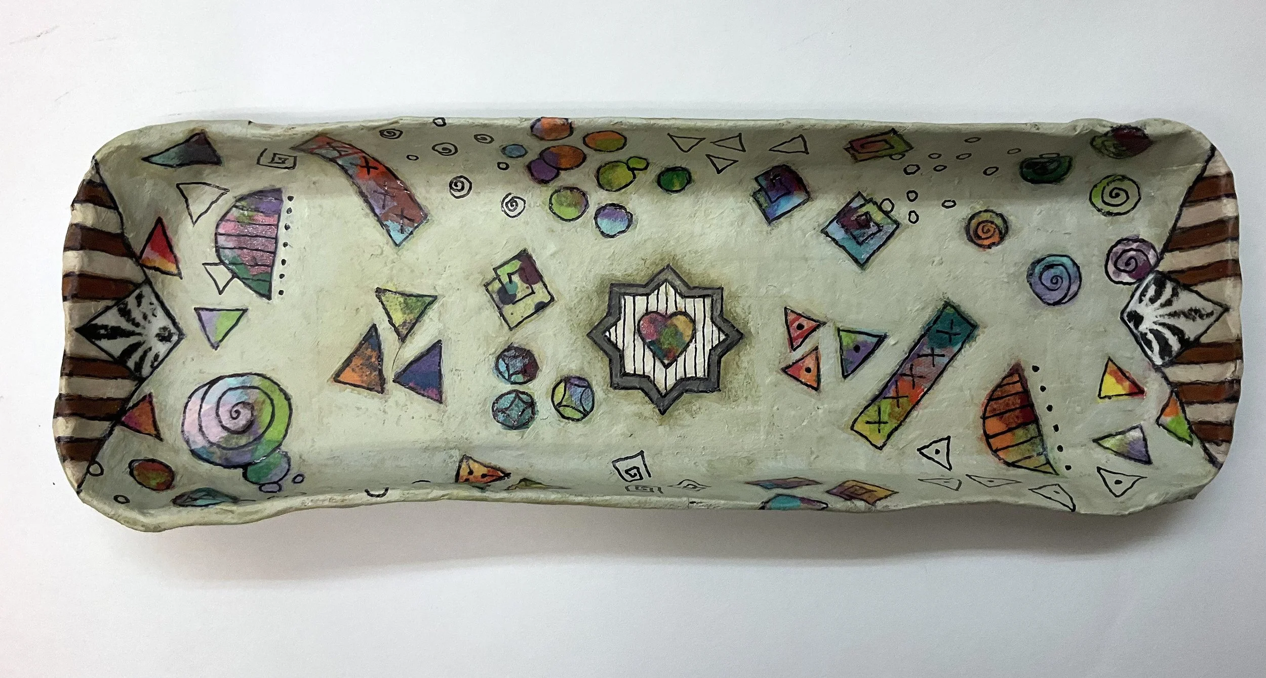 PAINTED HEART DISH No 2.jpg