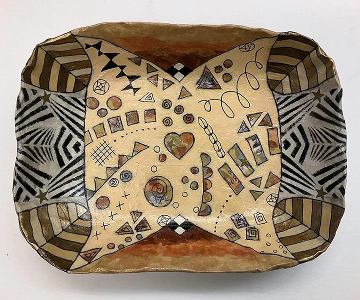 PAINTED HEART RECTANGULAR BOWL.jpg