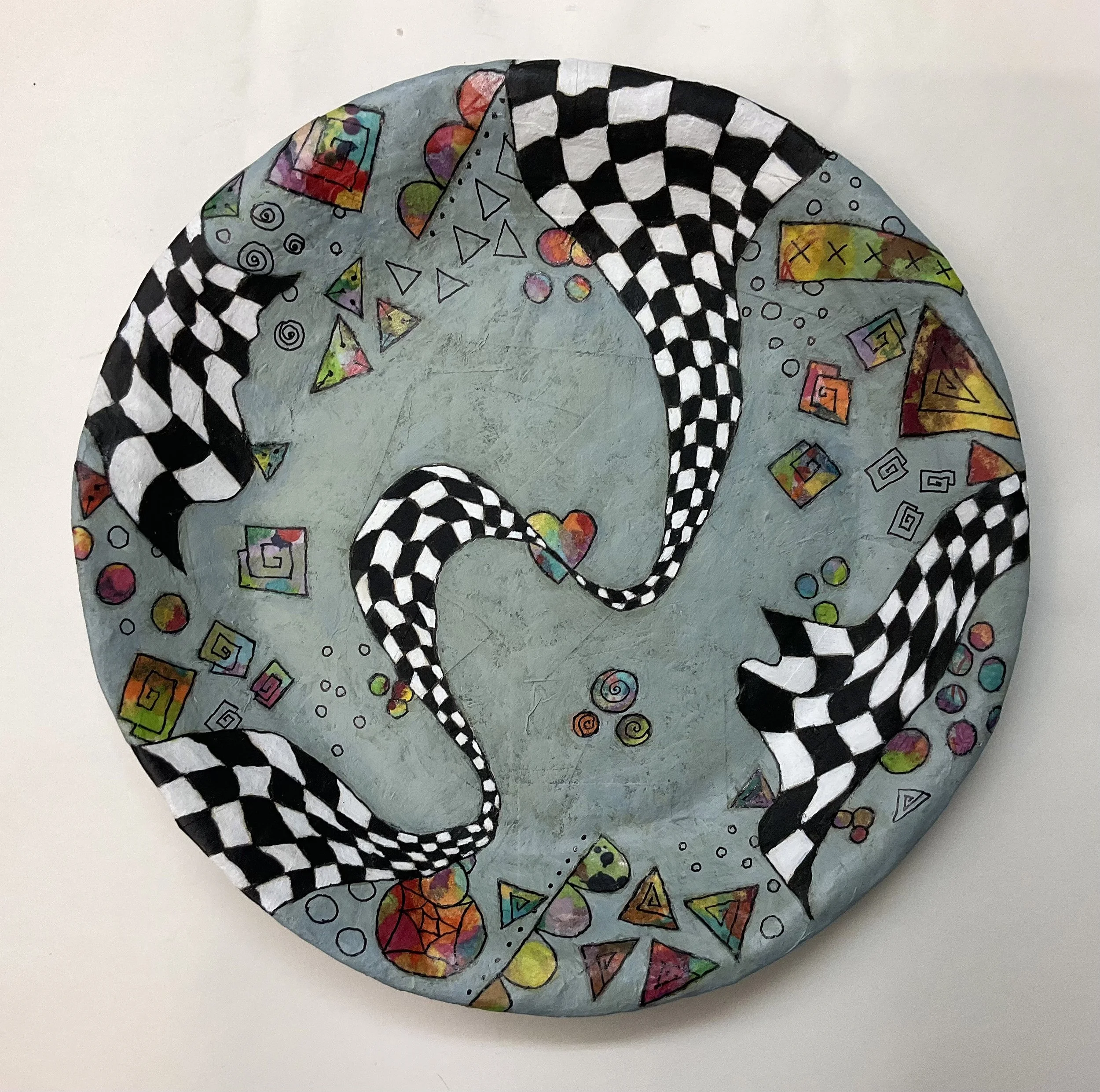 PAINTED HEART PLATE No 2.jpg
