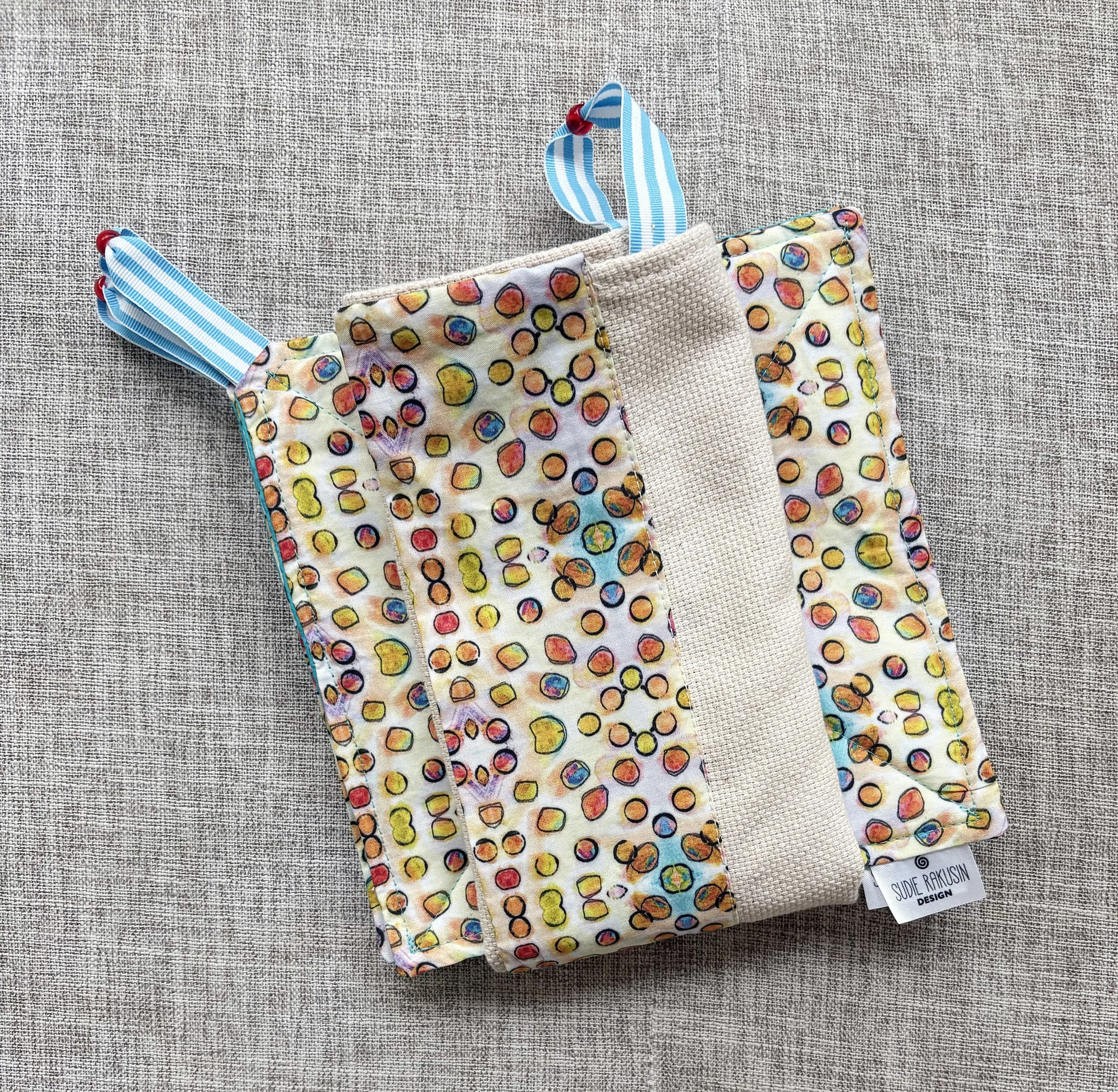 DOTS-Towel Set _Folded.jpg