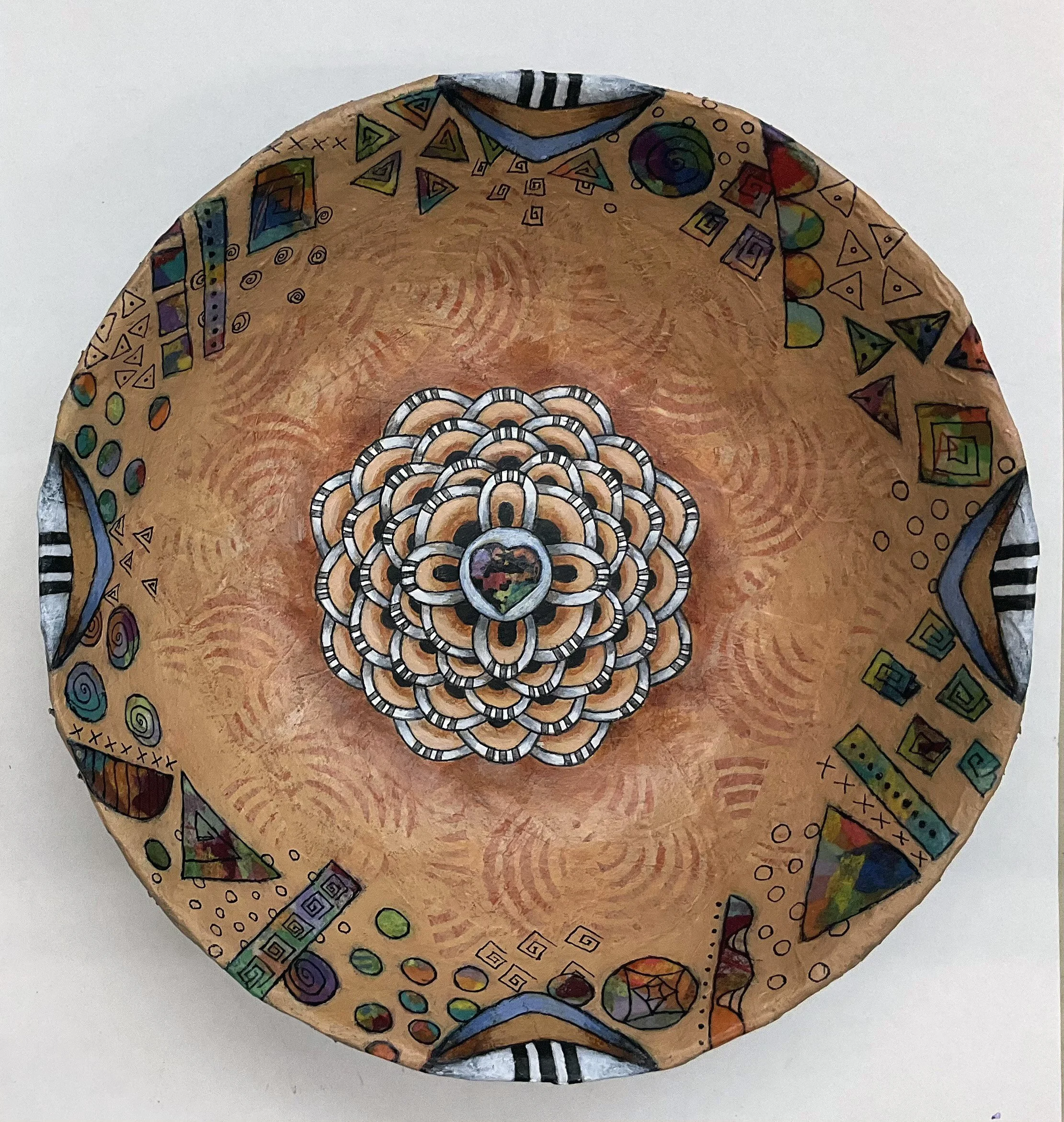 PAINTED HEART BOWL No 8_inside.jpg