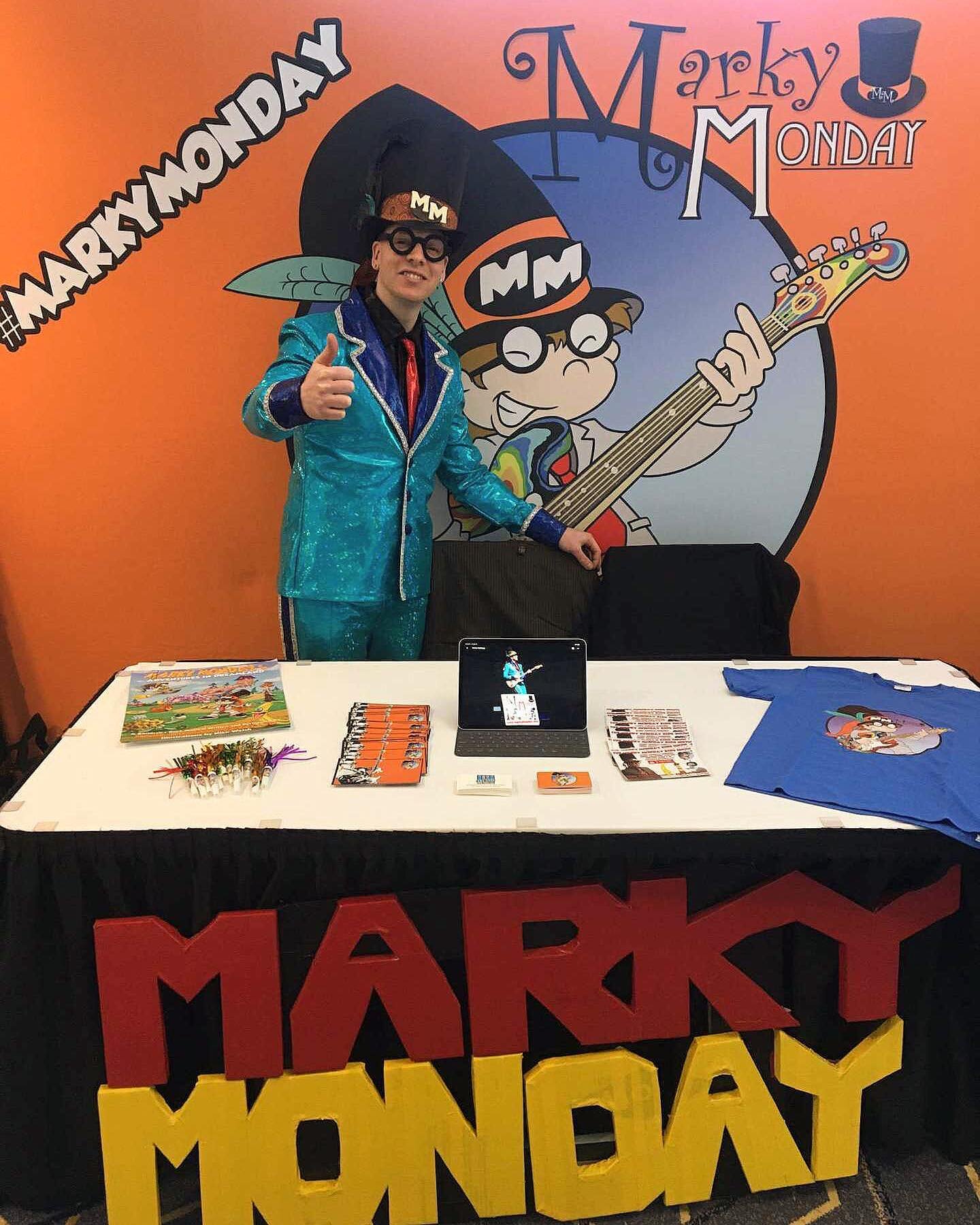 Hey hey! Marky&rsquo;s performing a showcase today for @ontarioagsocieties at 1pm! So excited to be here! #markymonday #booth #performer #entertainer