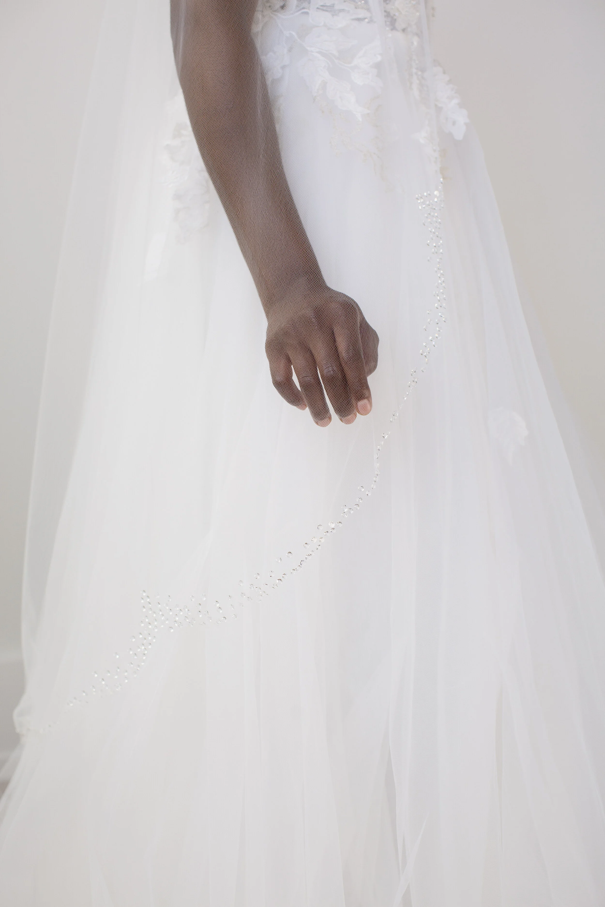 veil weights: a bridal necessity #weddingdesigner #bridalstylist