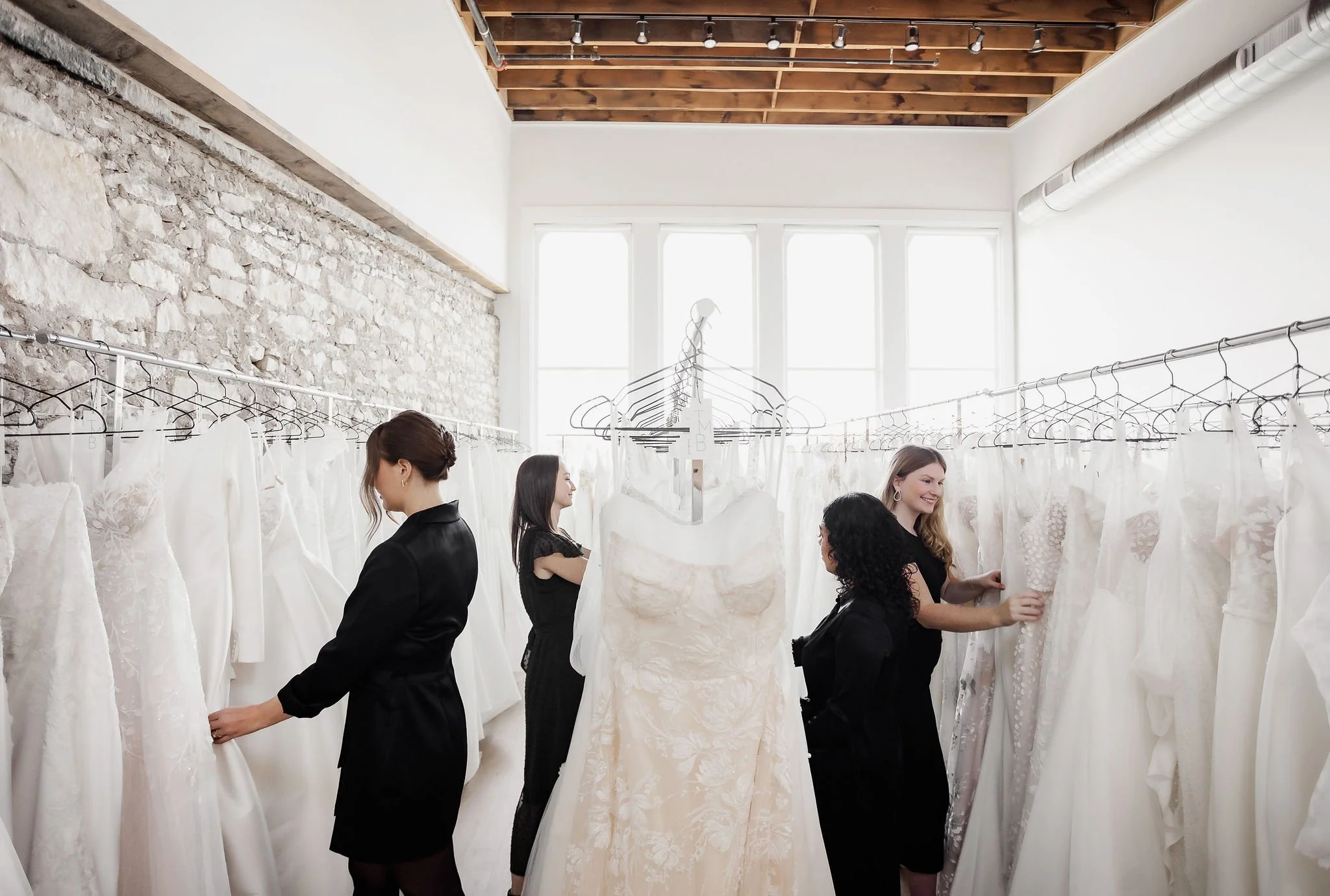 Everything You Need To Know About Trunk Shows — The Modern Bride
