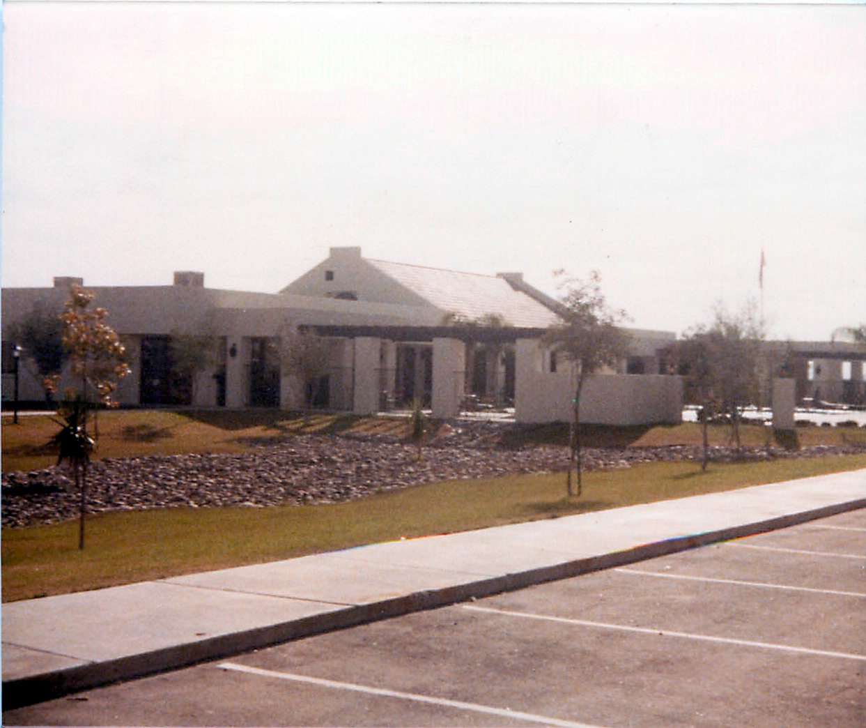 S1-1984-11-105.jpg