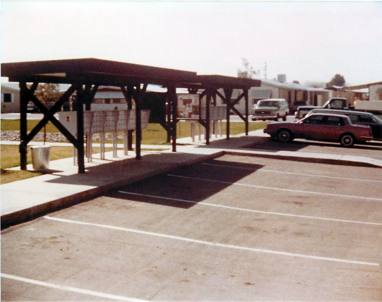 S1-1985-01-045.jpg