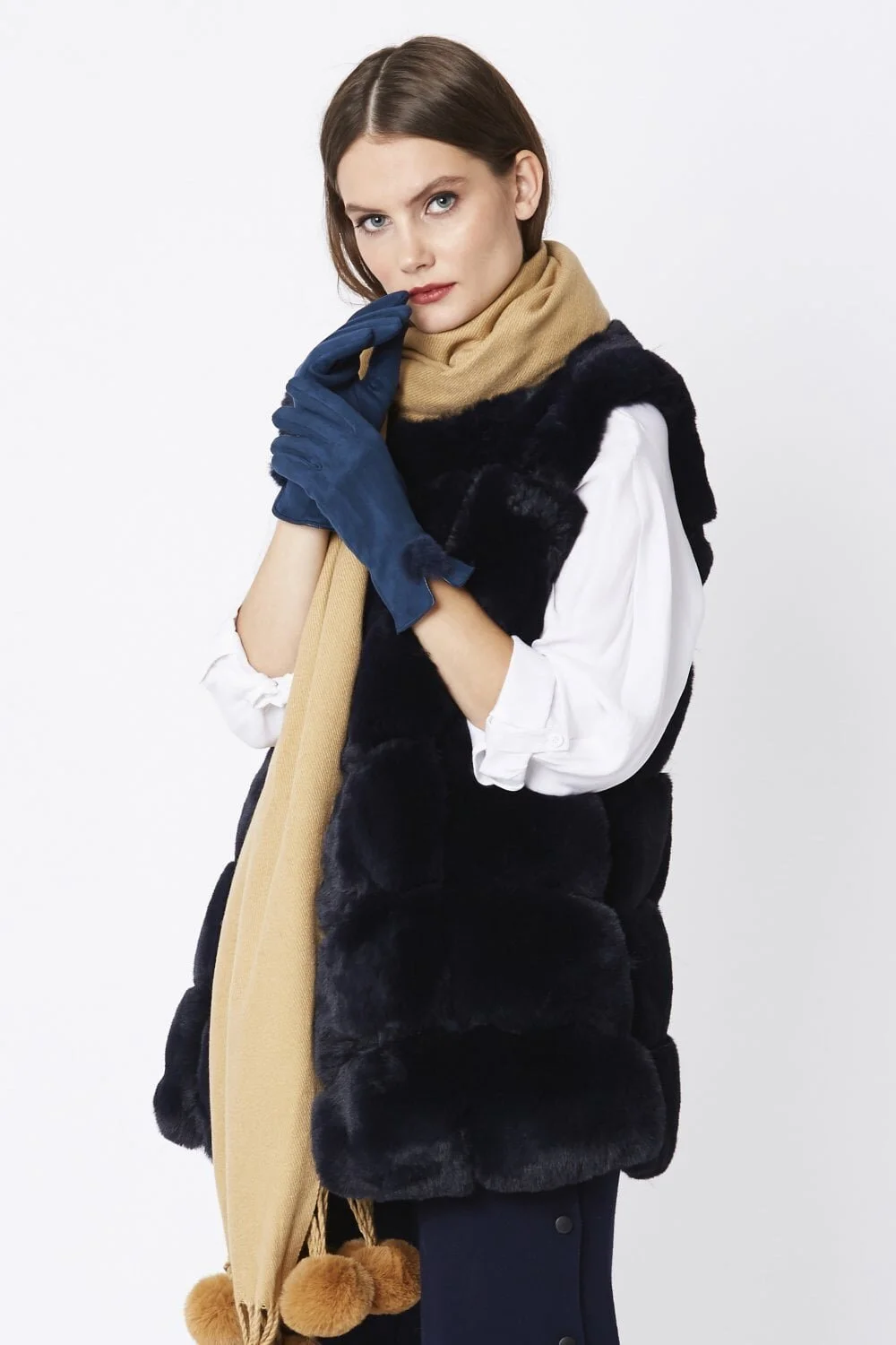 faux-suede-gloves-with-faux-fur-pom-p1424-20946_Navy.jpg