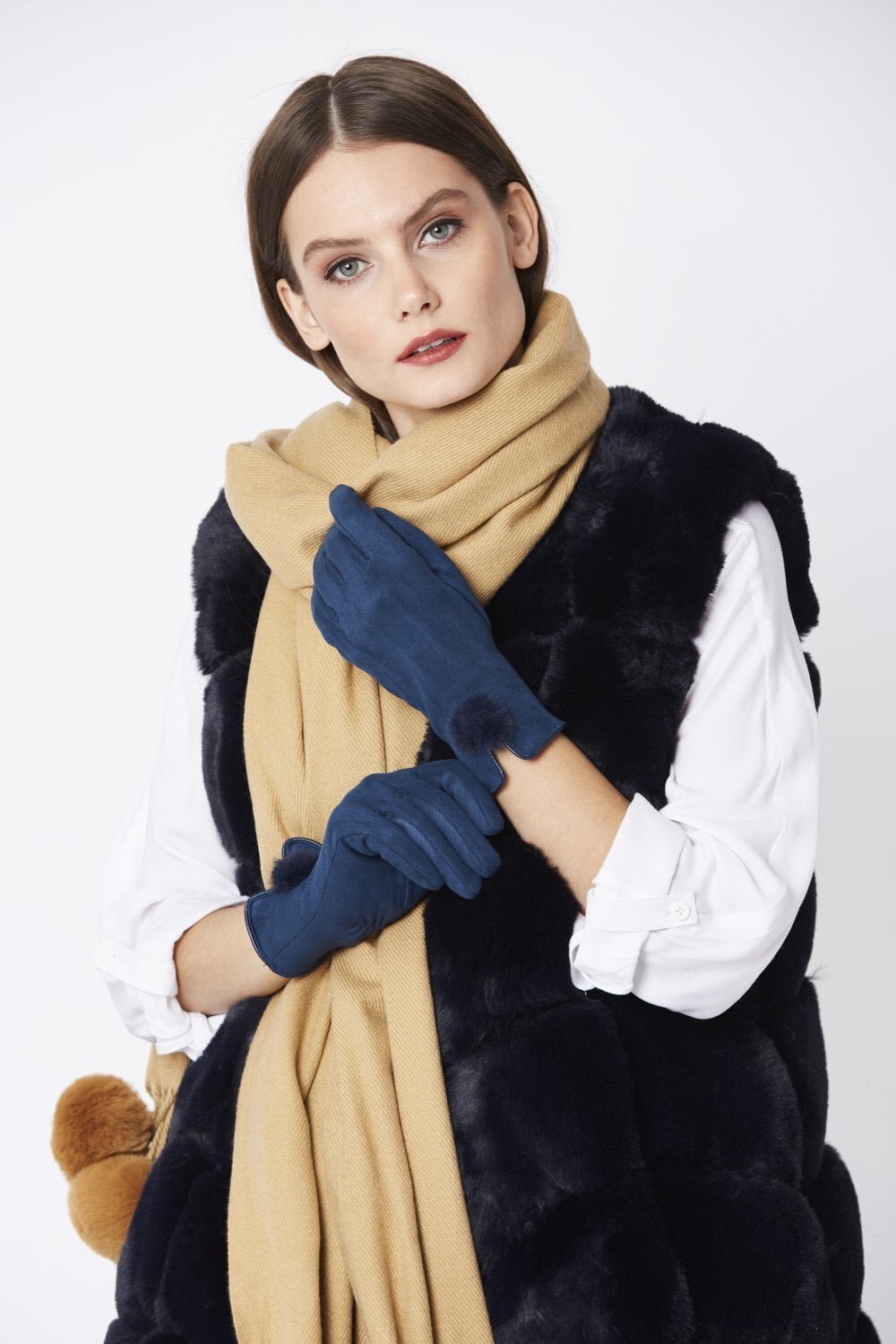 faux-suede-gloves-with-faux-fur-pom-p1424-20944_Navy.jpg