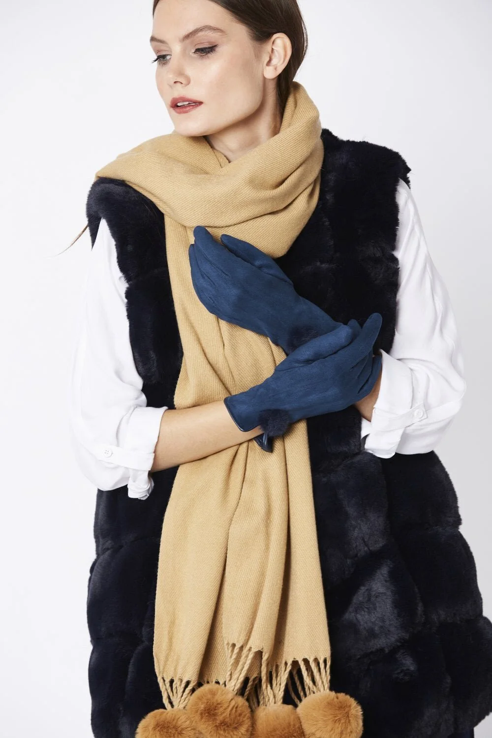 faux-suede-gloves-with-faux-fur-pom-p1424-20945_Navy.jpg
