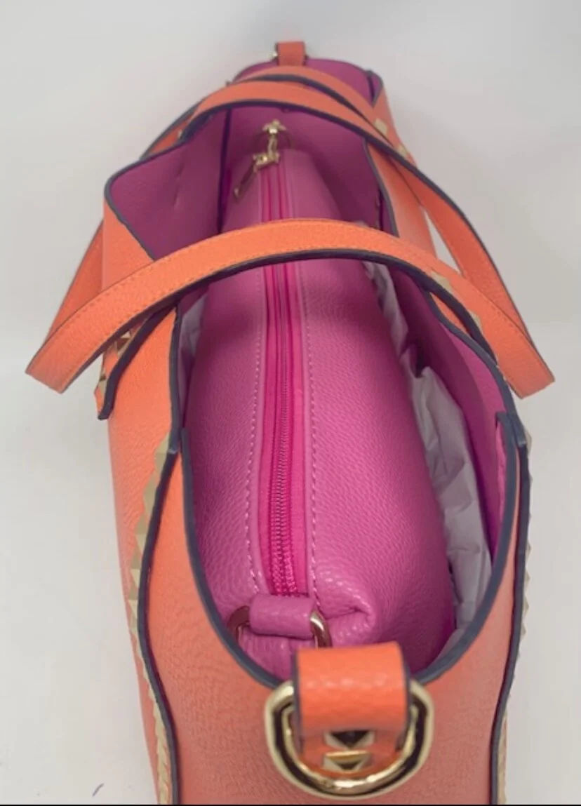 4F2297A9-471F-4219-9ADB-C8B92843656D