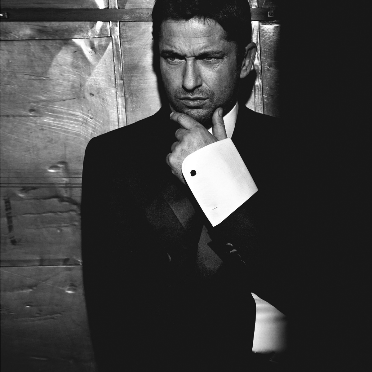  GERARD BUTLER 