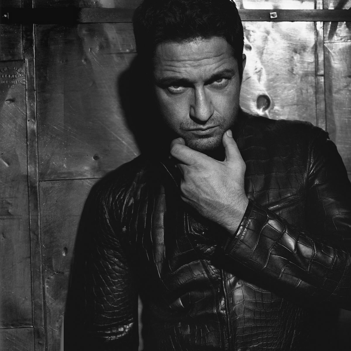  GERARD BUTLER 