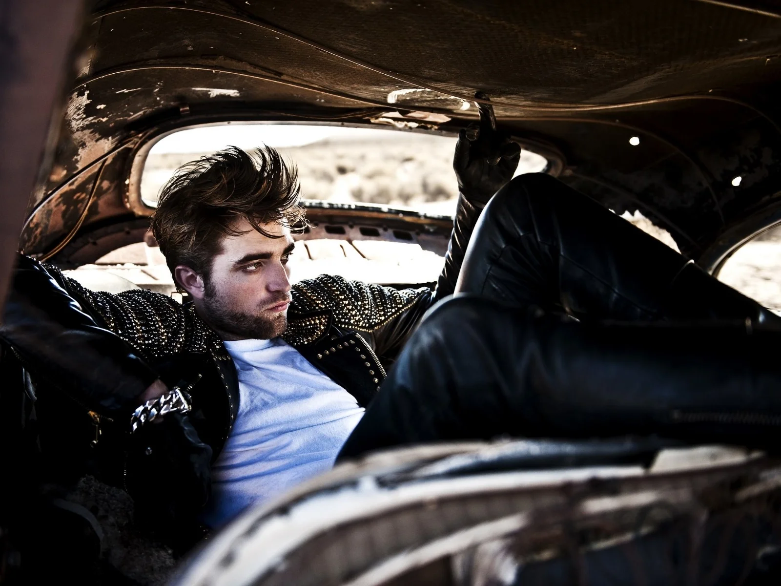 ROBERT PATTINSON