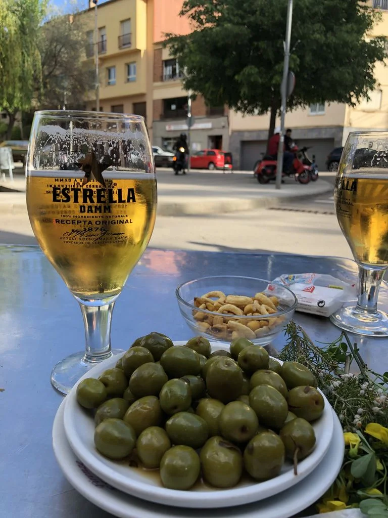 Bar and tapas Barcelona.jpg