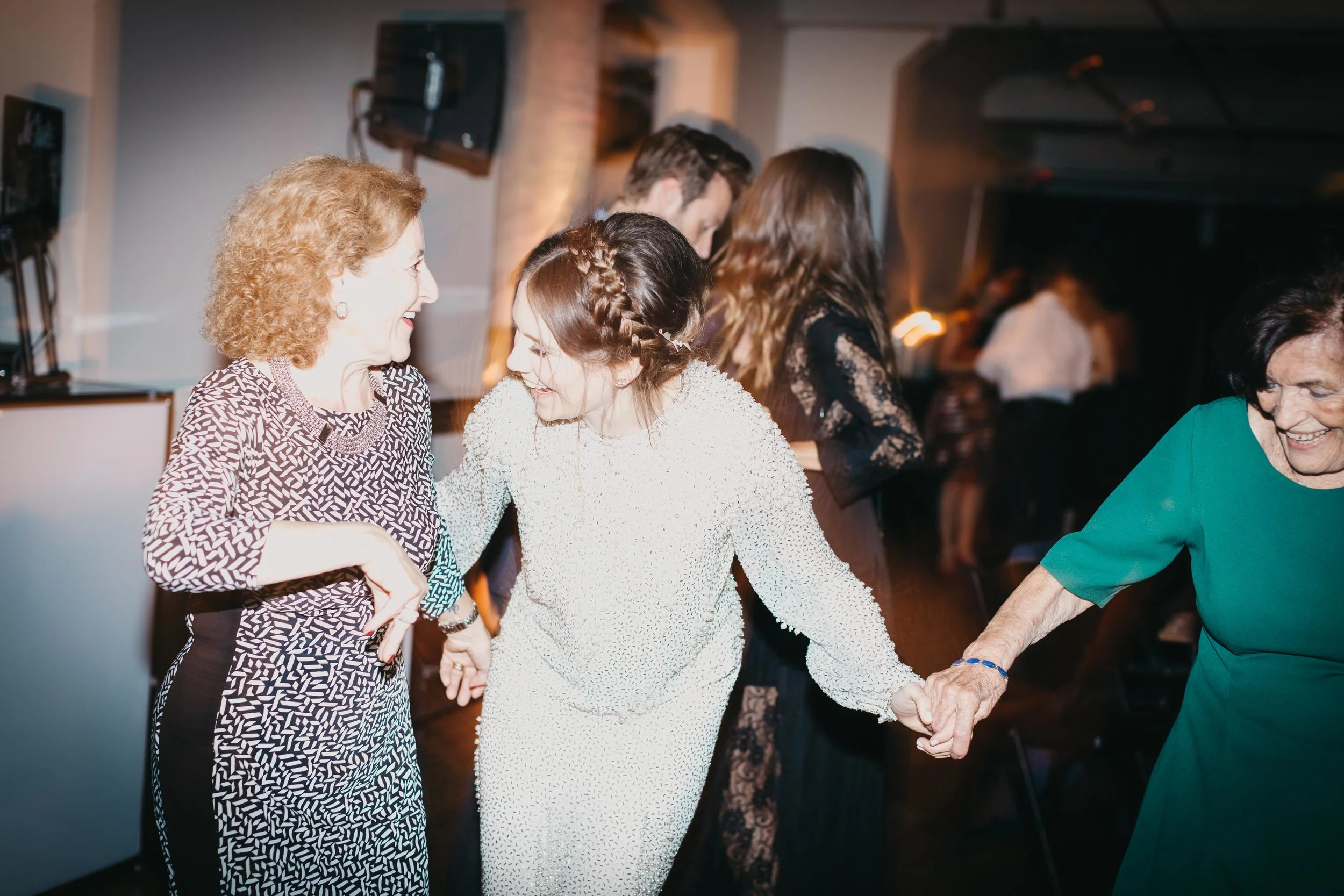 79KaylaRocca_Photography_Toronto_Weddings_Portraits_love_portrait002A6674.jpg