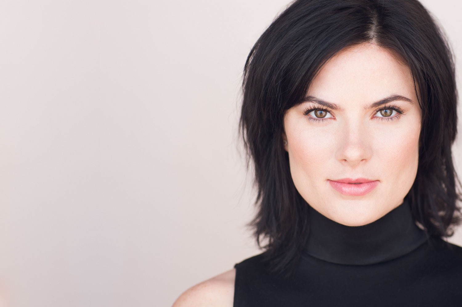 amanda_headshots_toub_008-Edit.jpg