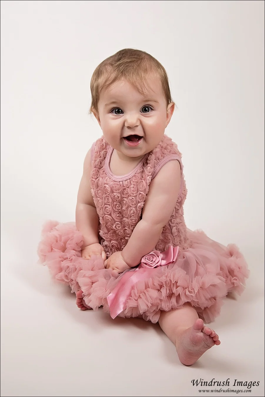 photoshoot 6 month baby