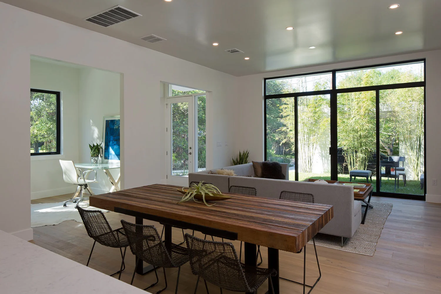 Living and Dining Front Unit