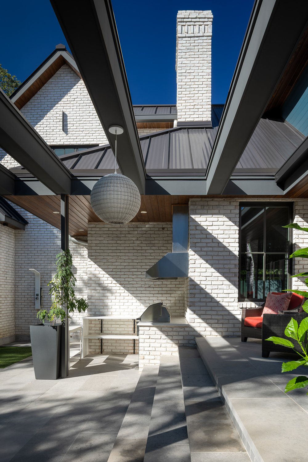 Transition to Pool Terrace