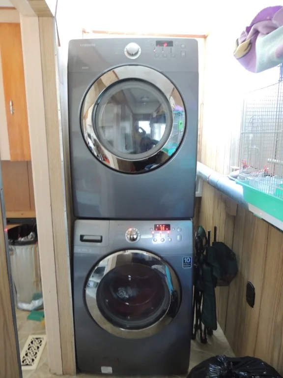2005576a.jpg