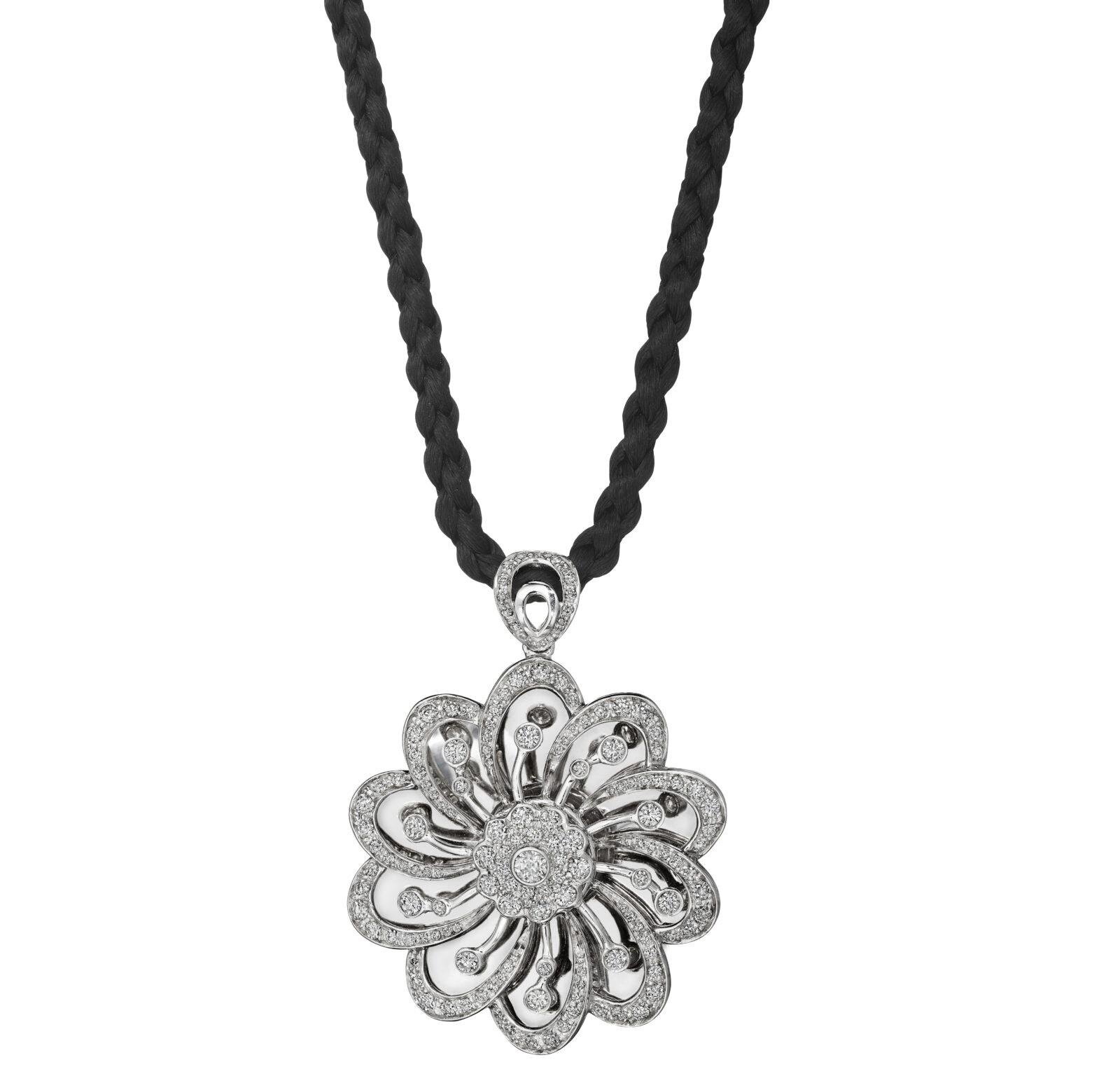 DIAMOND FLOWER NECKLACE