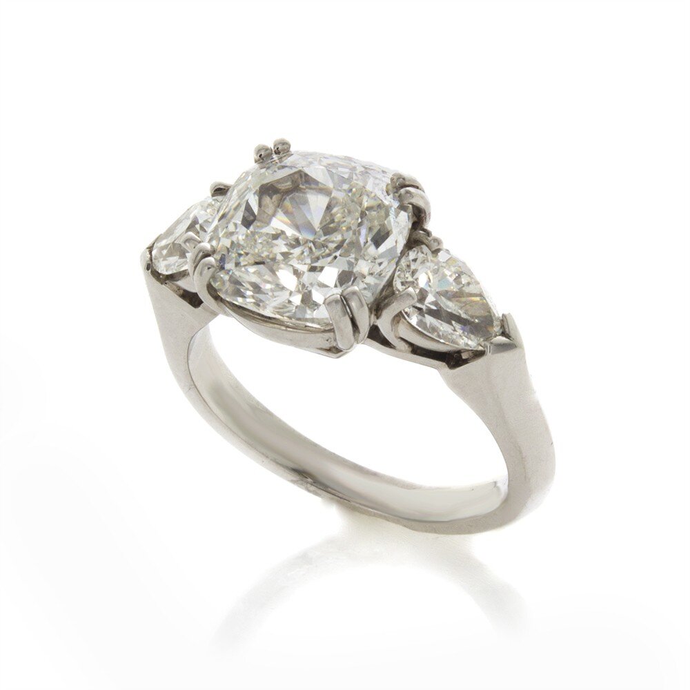 CUSHION CUT DIAMOND 4.20 CT