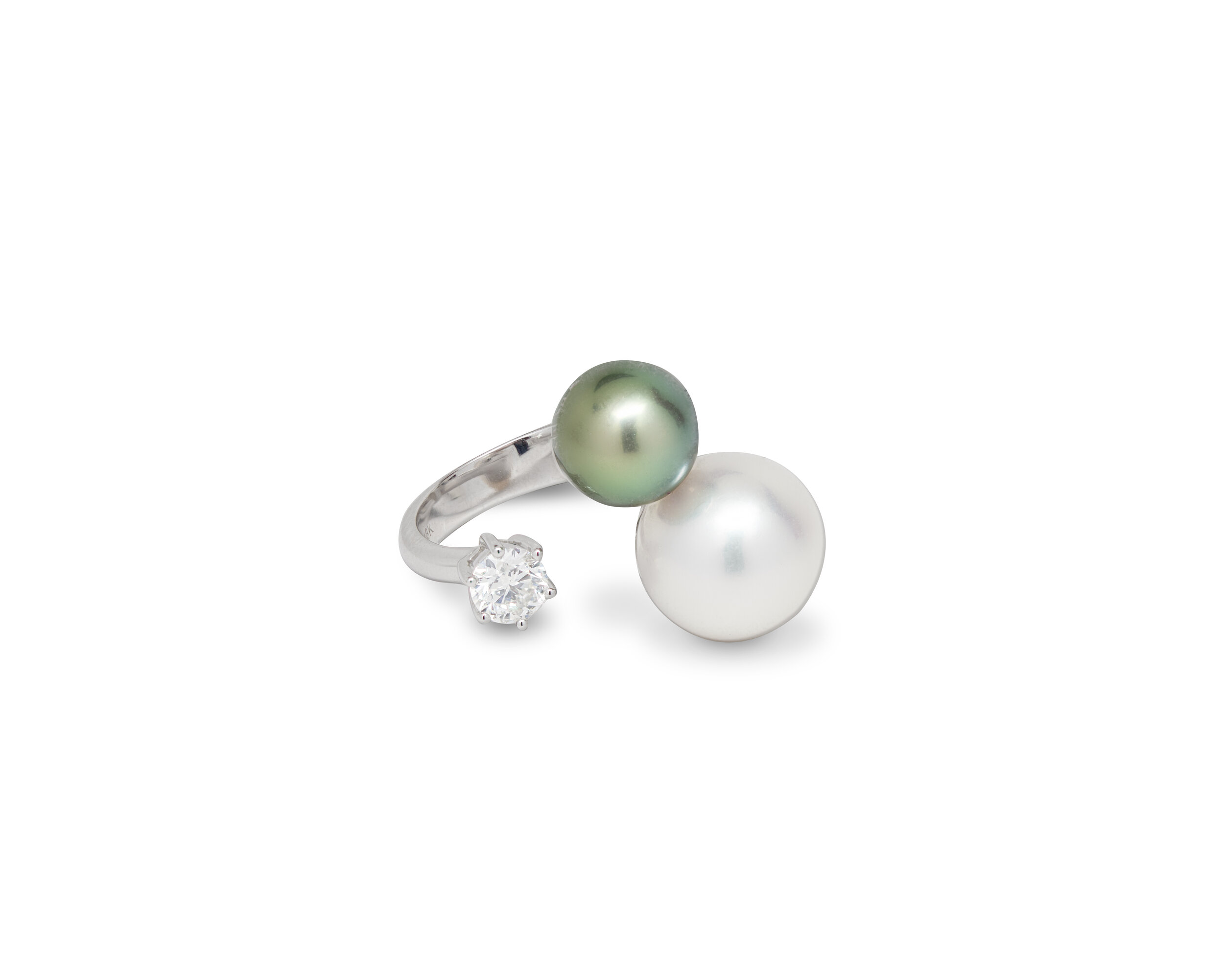 18K GOLD PEARL AND DIAMOND RING