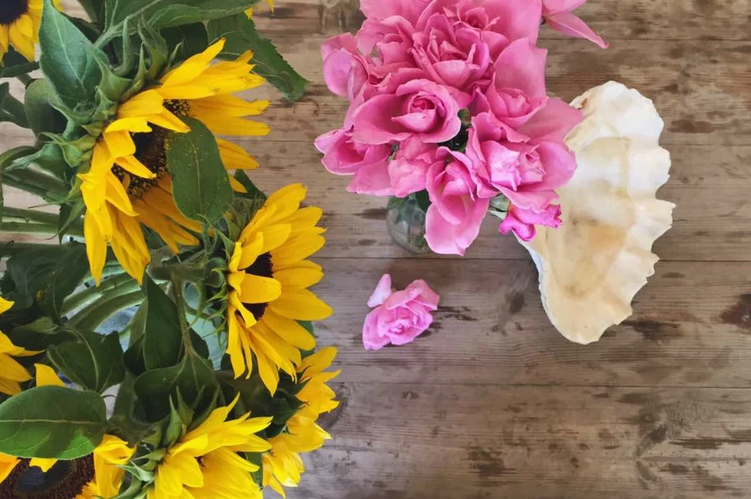 Fresh flowers. Photo by Shaden Tarek