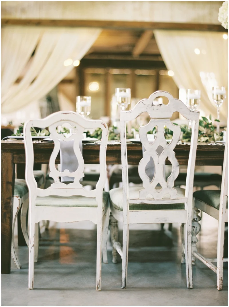 chandelier-grove-photographer-hannah-mayson-73.jpg