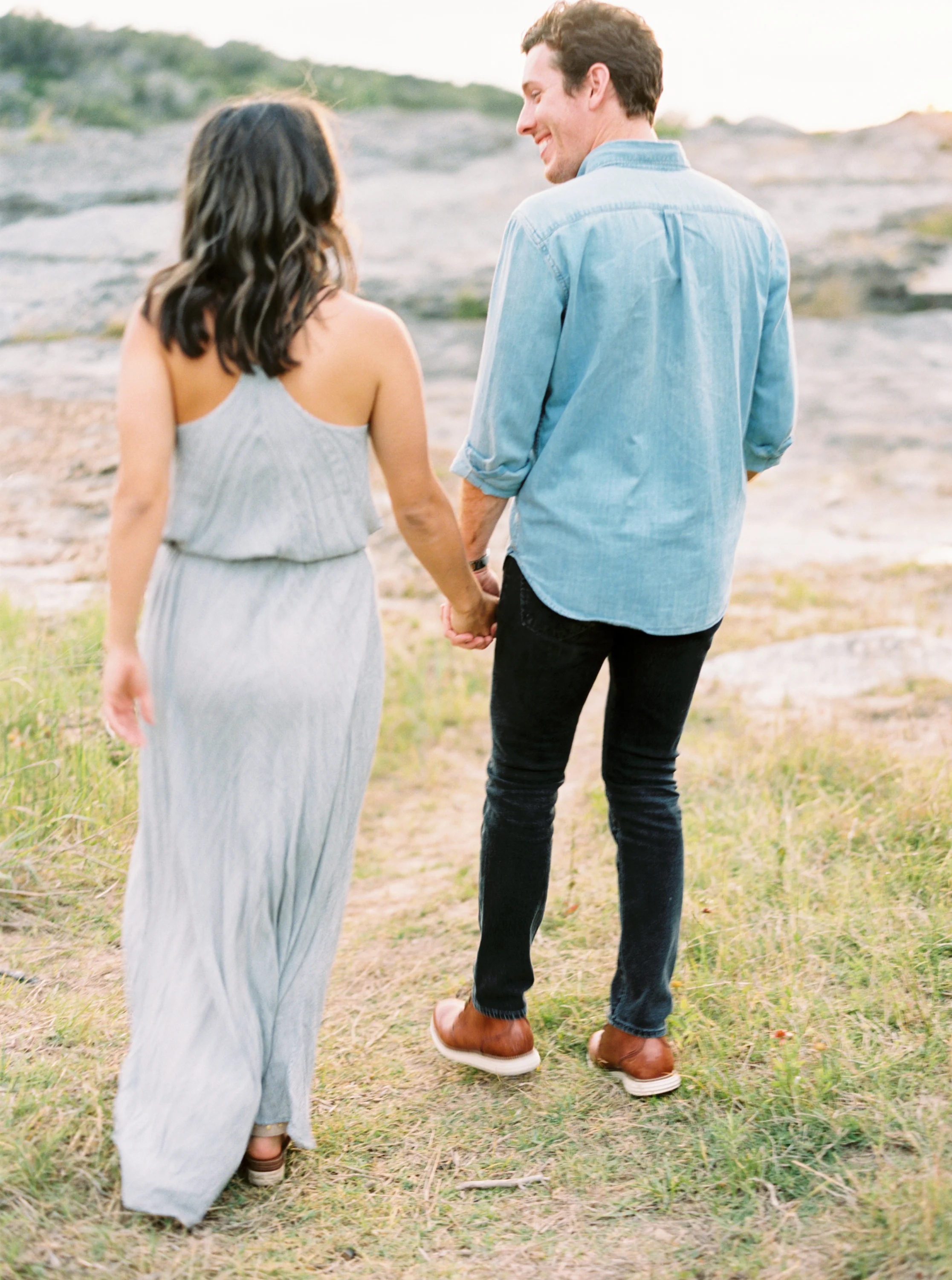 Engagement Session Outfits-19.jpg