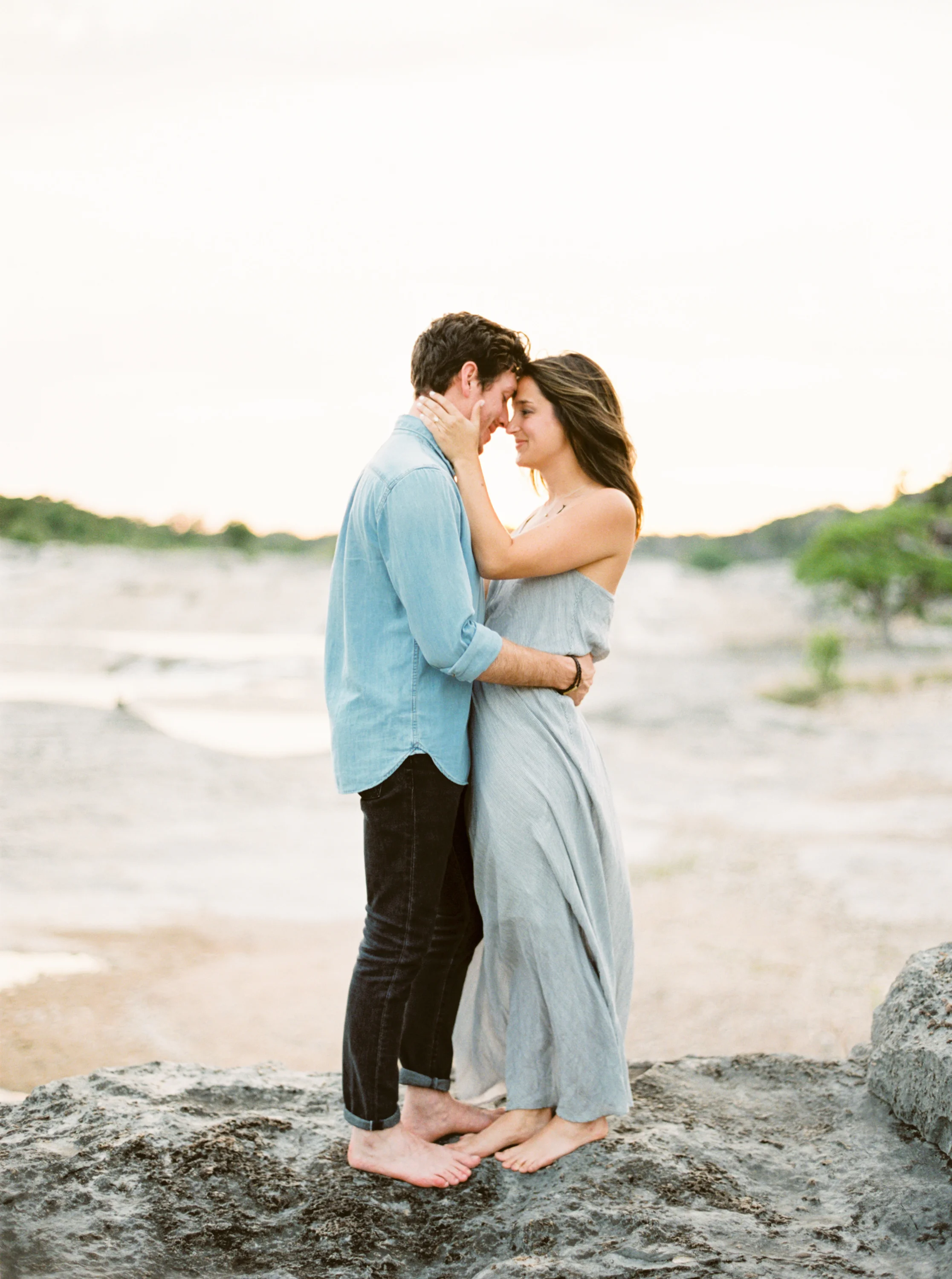 Engagement Session Outfits-21.jpg