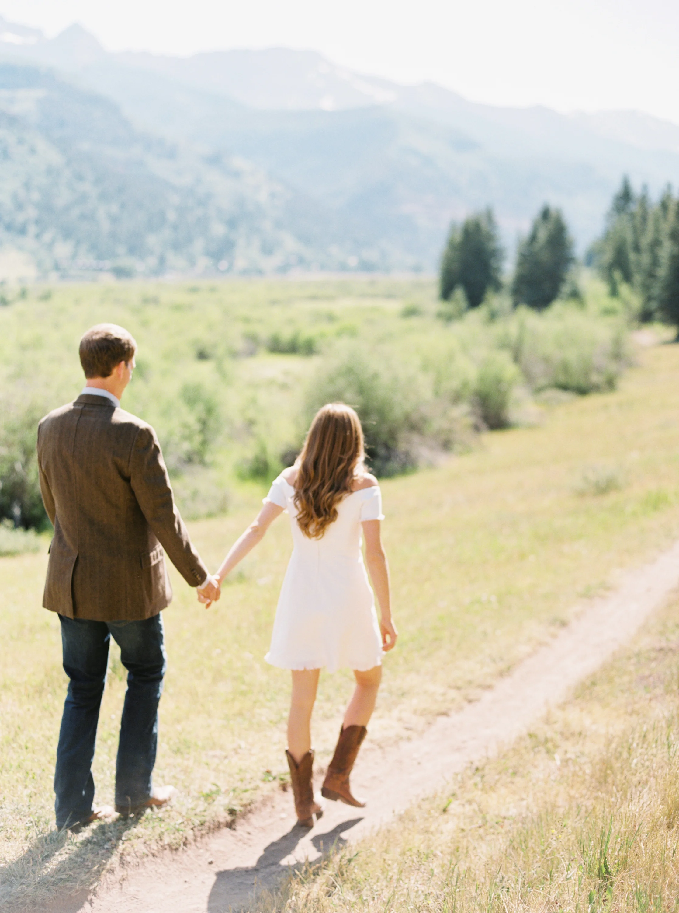 Engagement Session Outfits-51.jpg