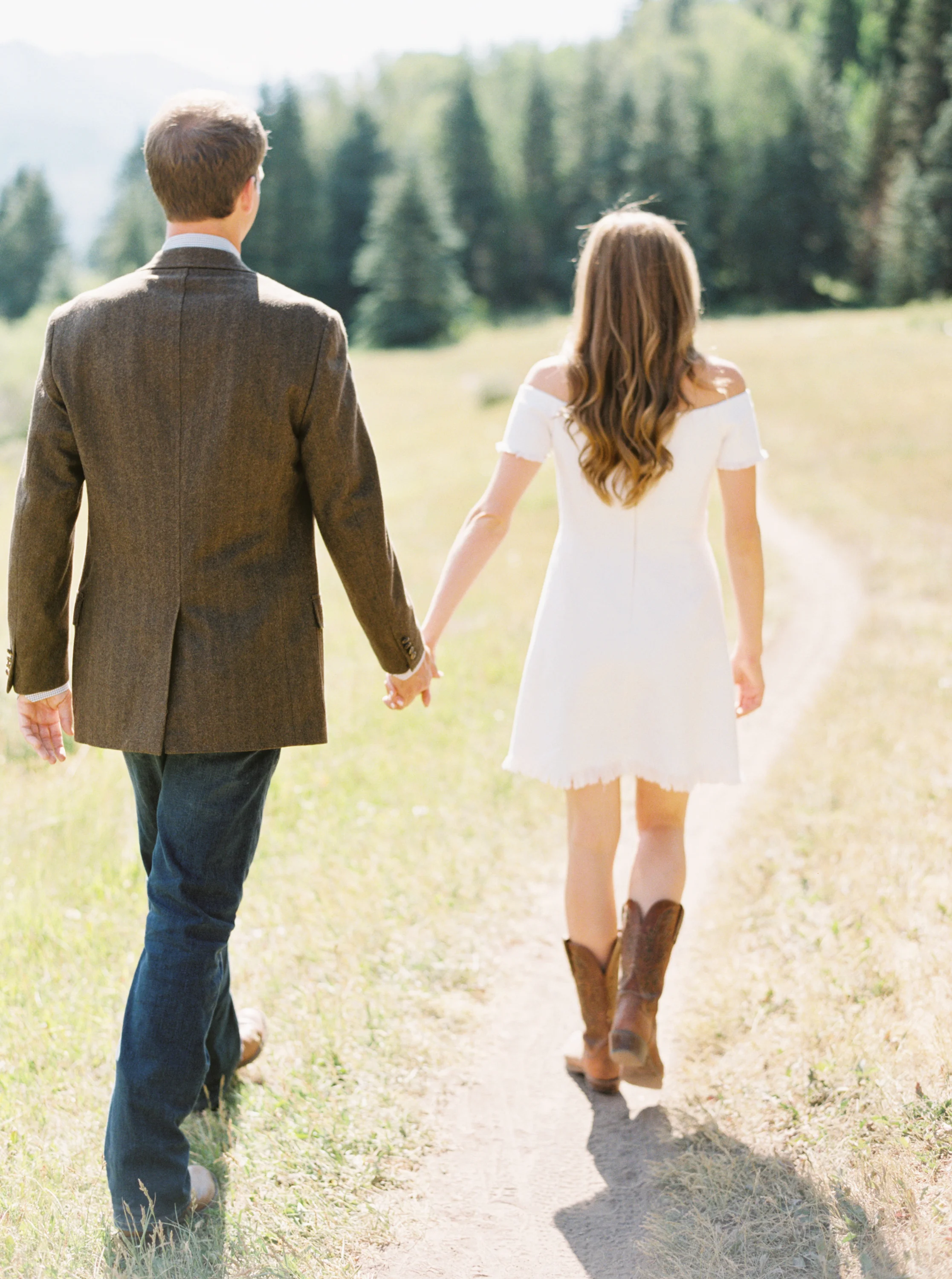 Engagement Session Outfits-52.jpg
