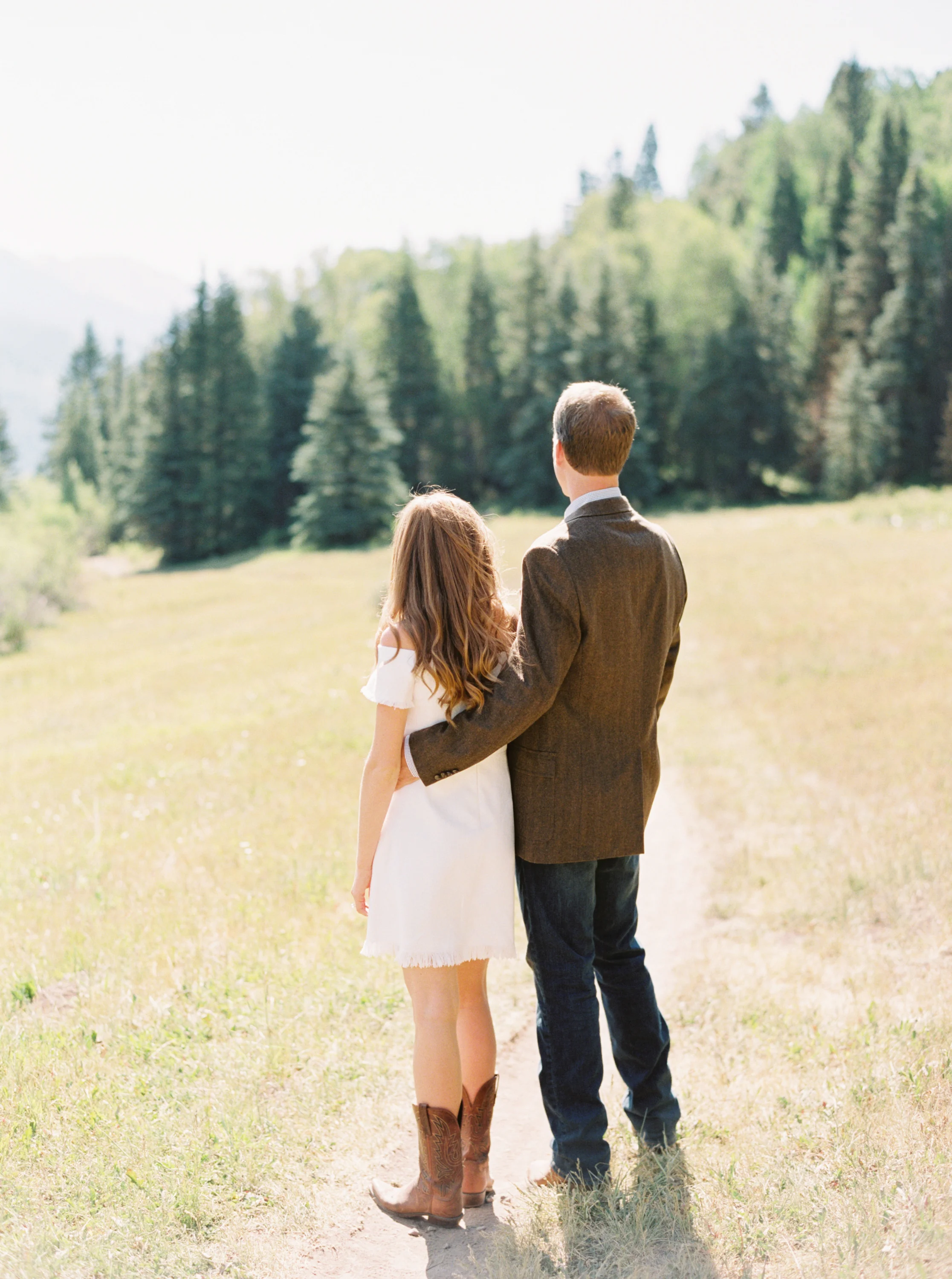 Engagement Session Outfits-53.jpg