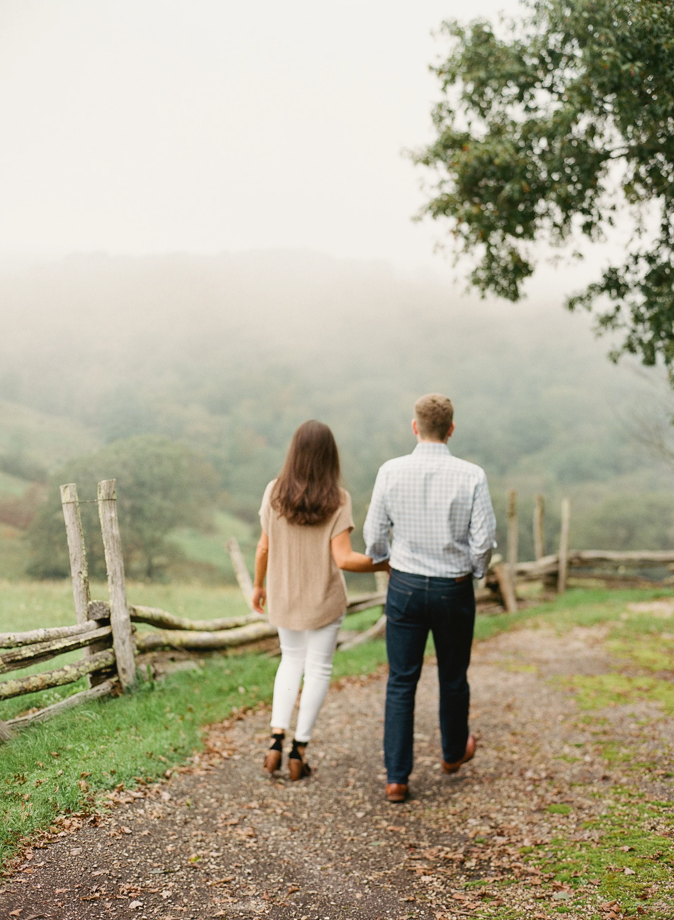 Virginia Engagement Photos, Virginia Wedding Photographer, Blue Ridge Parkway Engagement Pictures, What to Wear for Engagement photos, Engagement Photo Outfits, Virginia Film Photographer, Casual Engagements Photo Outfits, Causal Engagement Outfits, Richmond Wedding Photographer, Alexandria Wedding Photographer