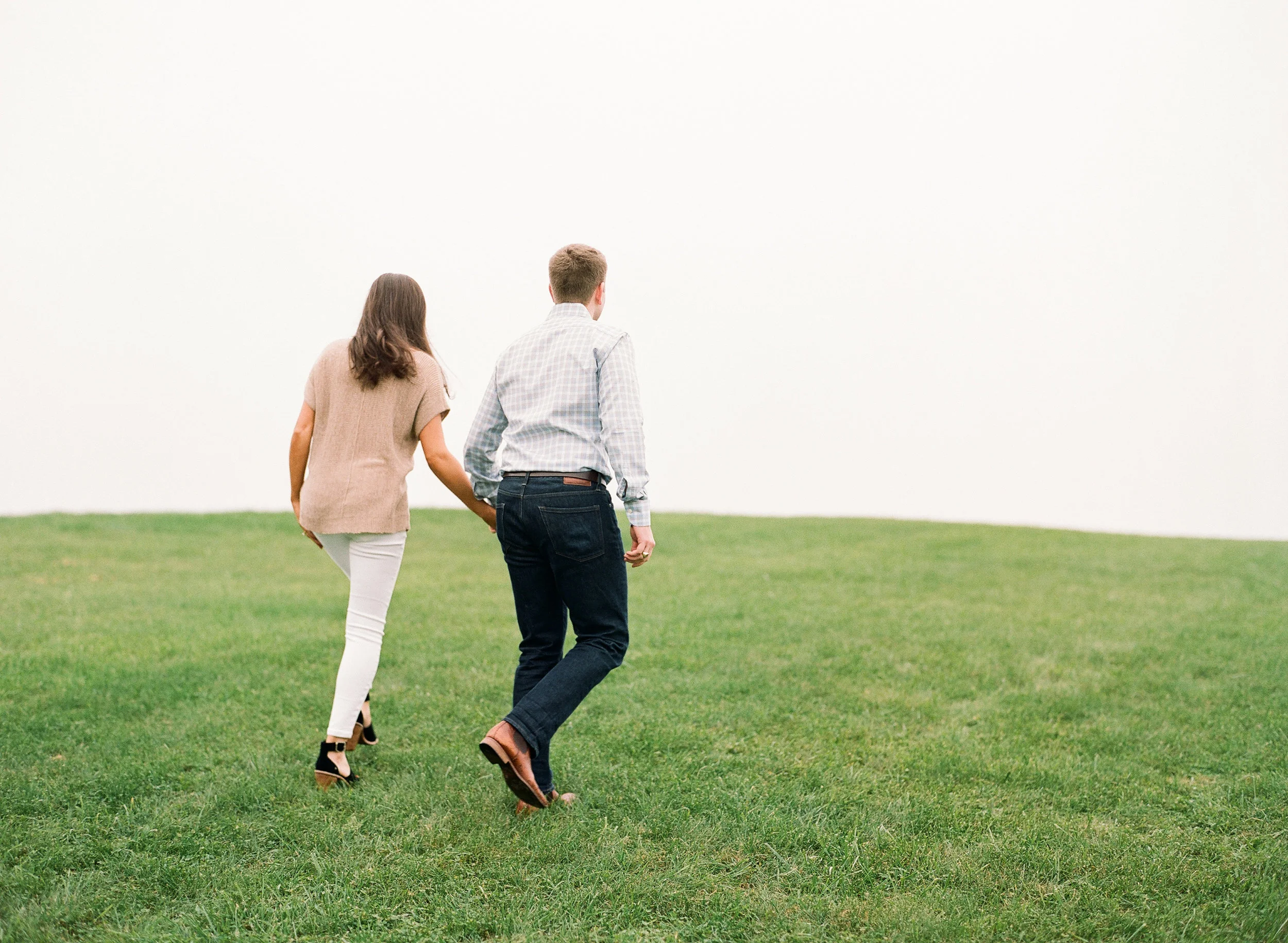 What to Wear for Engagement Photos