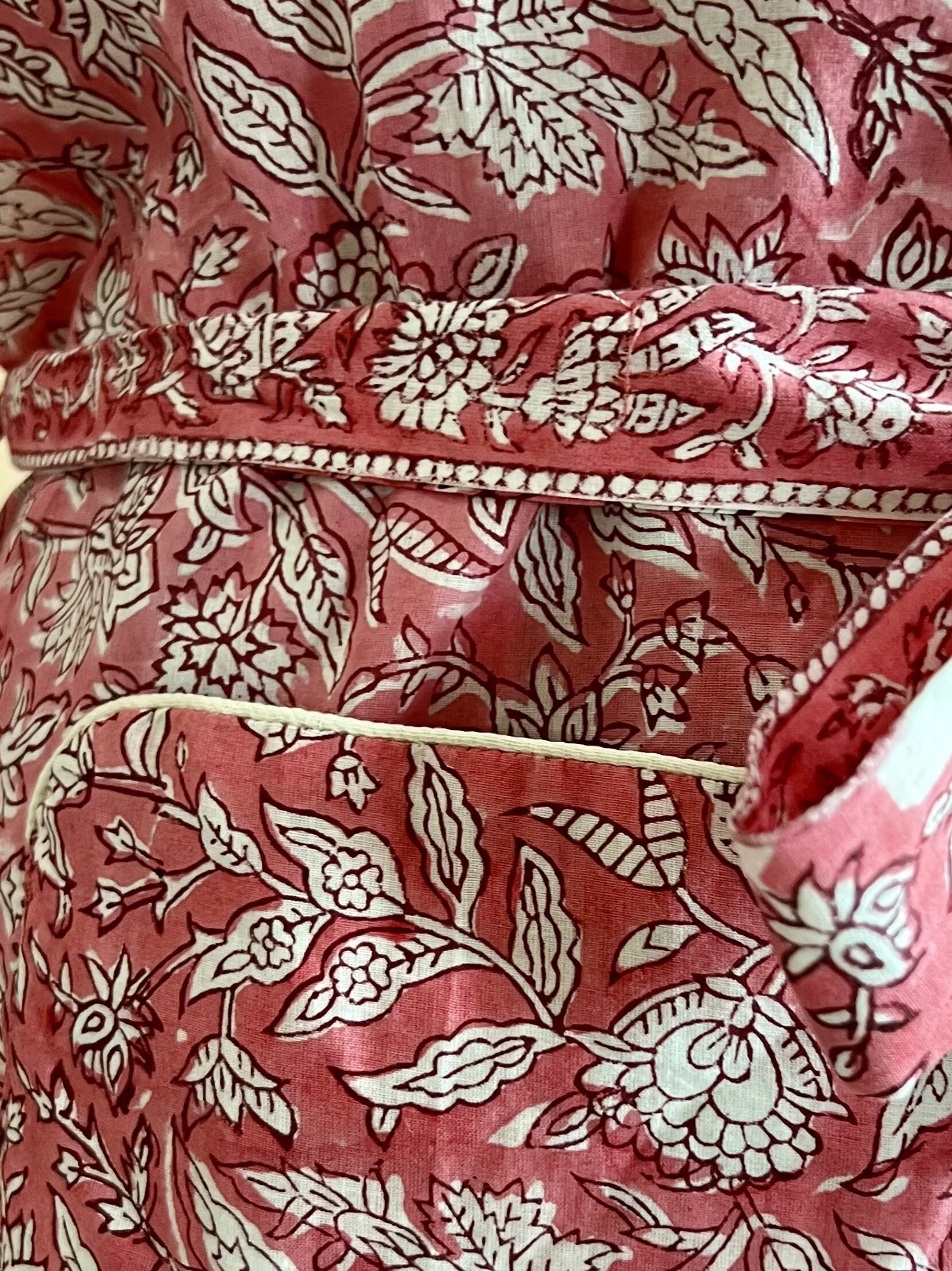 A646F6D1-AAAE-41DB-83FD-3A6B2AEEA898