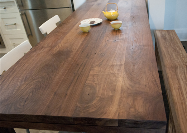 walnut_dining_table_02.jpg