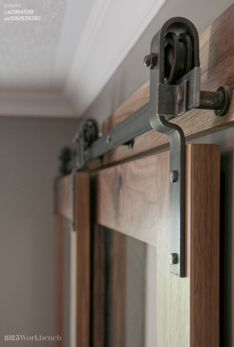 1925Workbench_raw steel_walnut mirror_uspatent.jpg