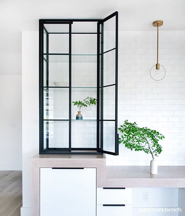 We interrupt the weekend to show you this glass metal cabinet we made for @wellwood_design gorgeous condo design! We&rsquo;ve been so excited about it!! 🖤🖤🖤
#1925workbench #1925workbenchfurniture #1925workbenchdoors #madeincanada
.
.
.
#custom #ha
