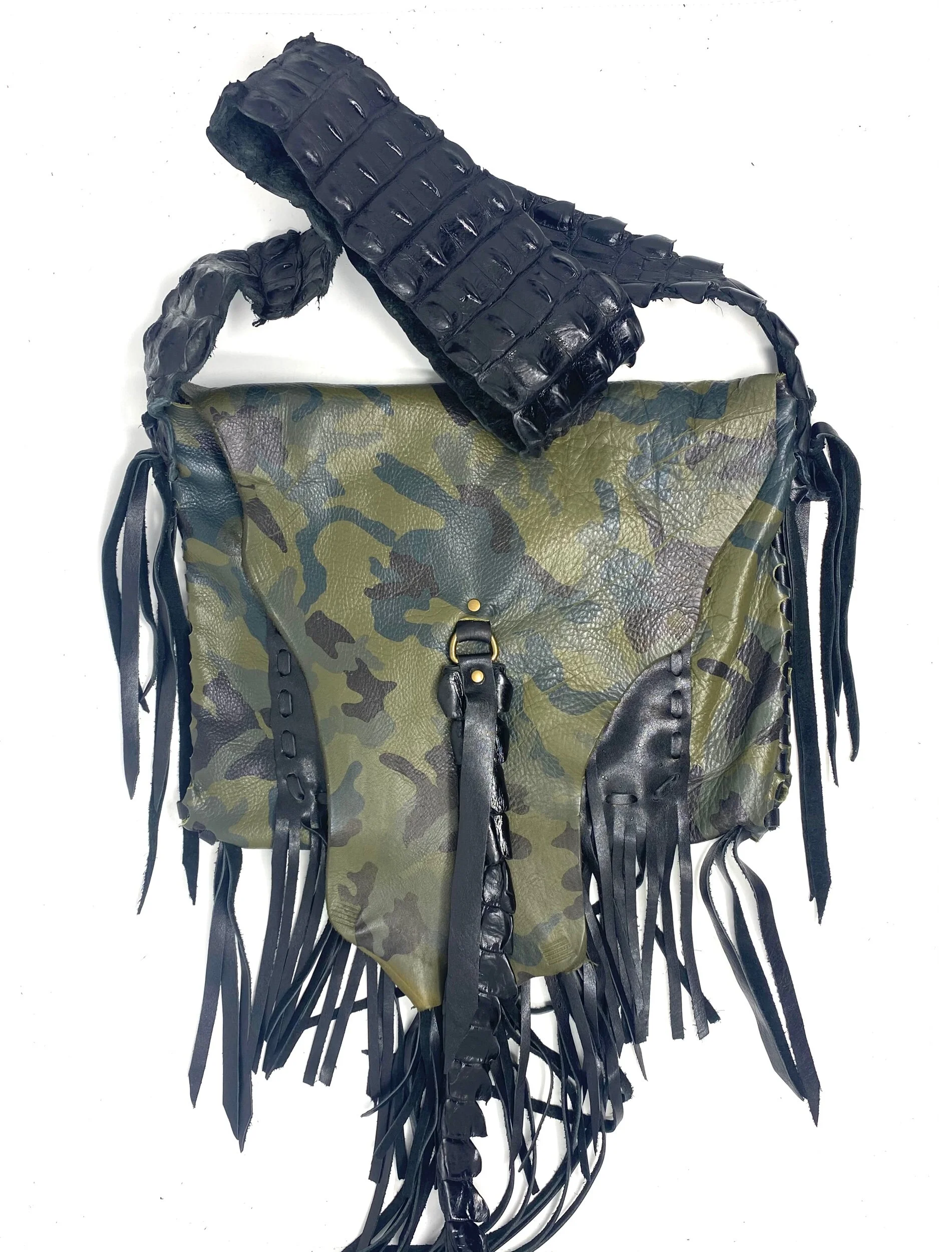 05F42B93-BC6C-4B34-99EB-B79A4B3FA905