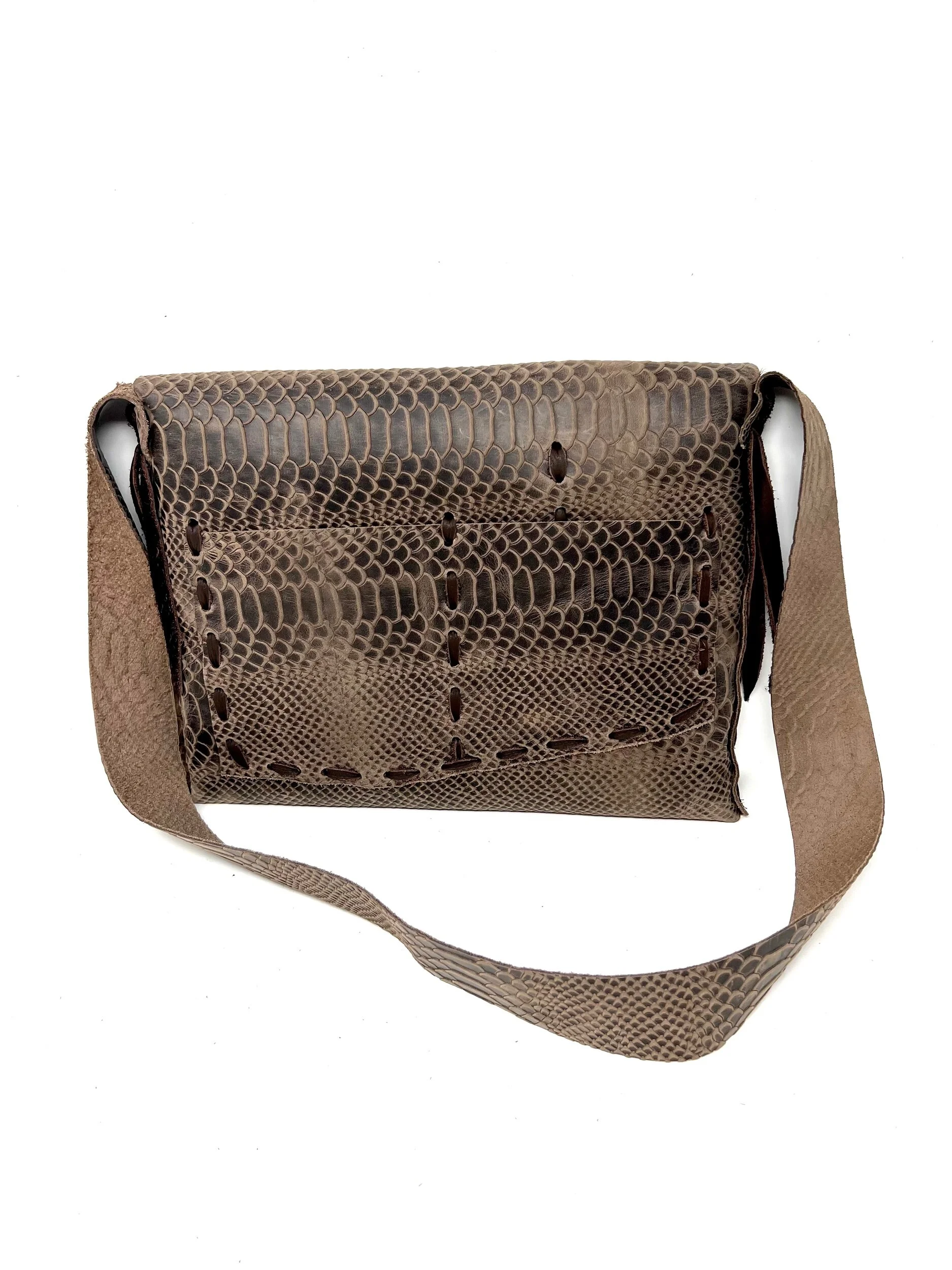 3E90EEEE-7182-41AA-AD8B-5694137E8326