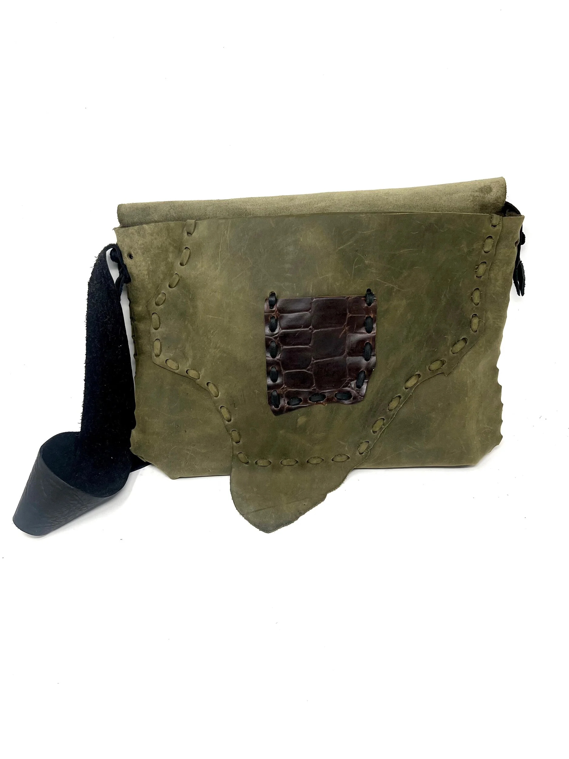 72E07A4D-7C84-481B-A554-FCC7FBC4DA61