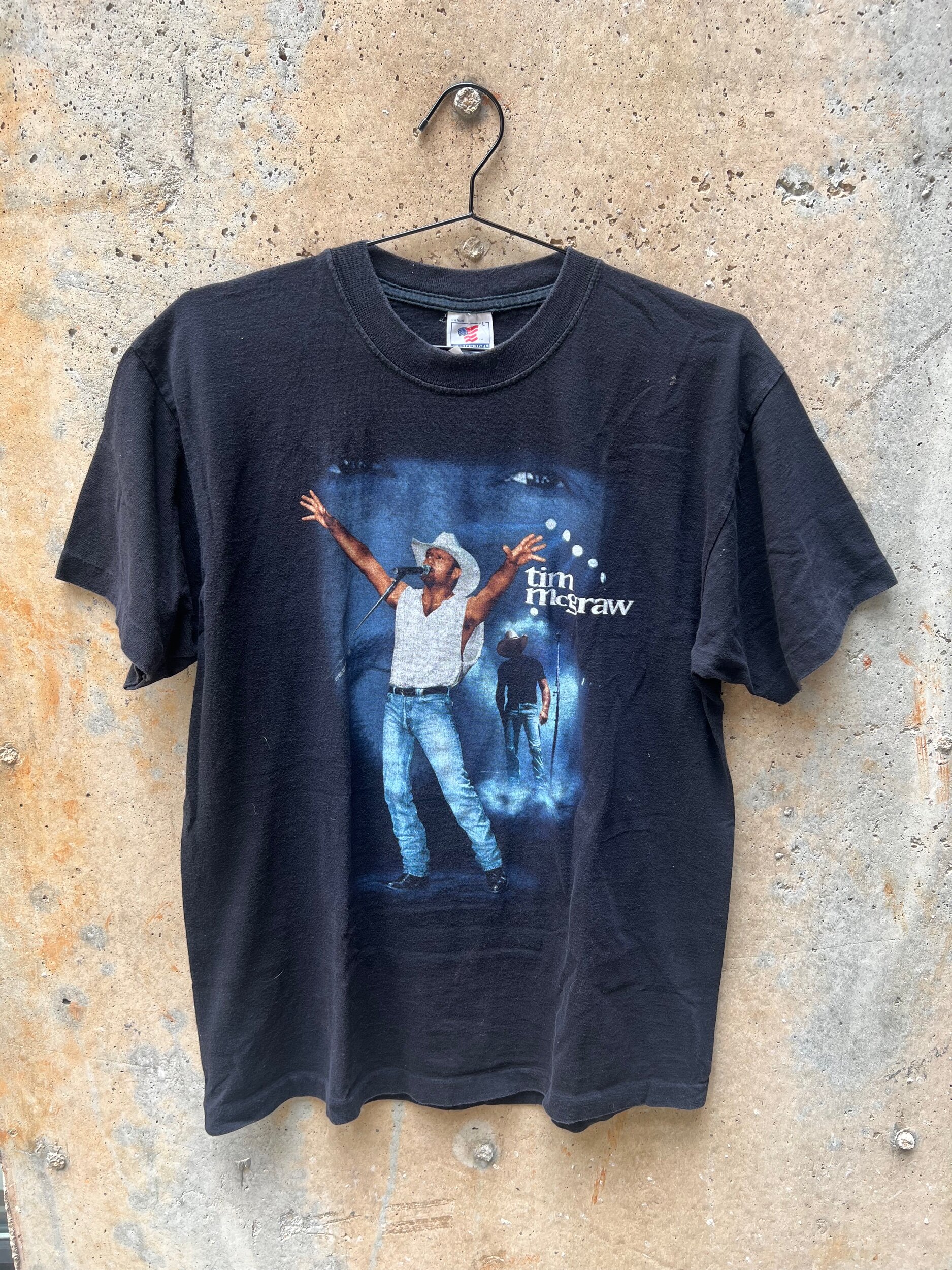 E744BD91-DF73-413E-9D3A-12C016C5A733