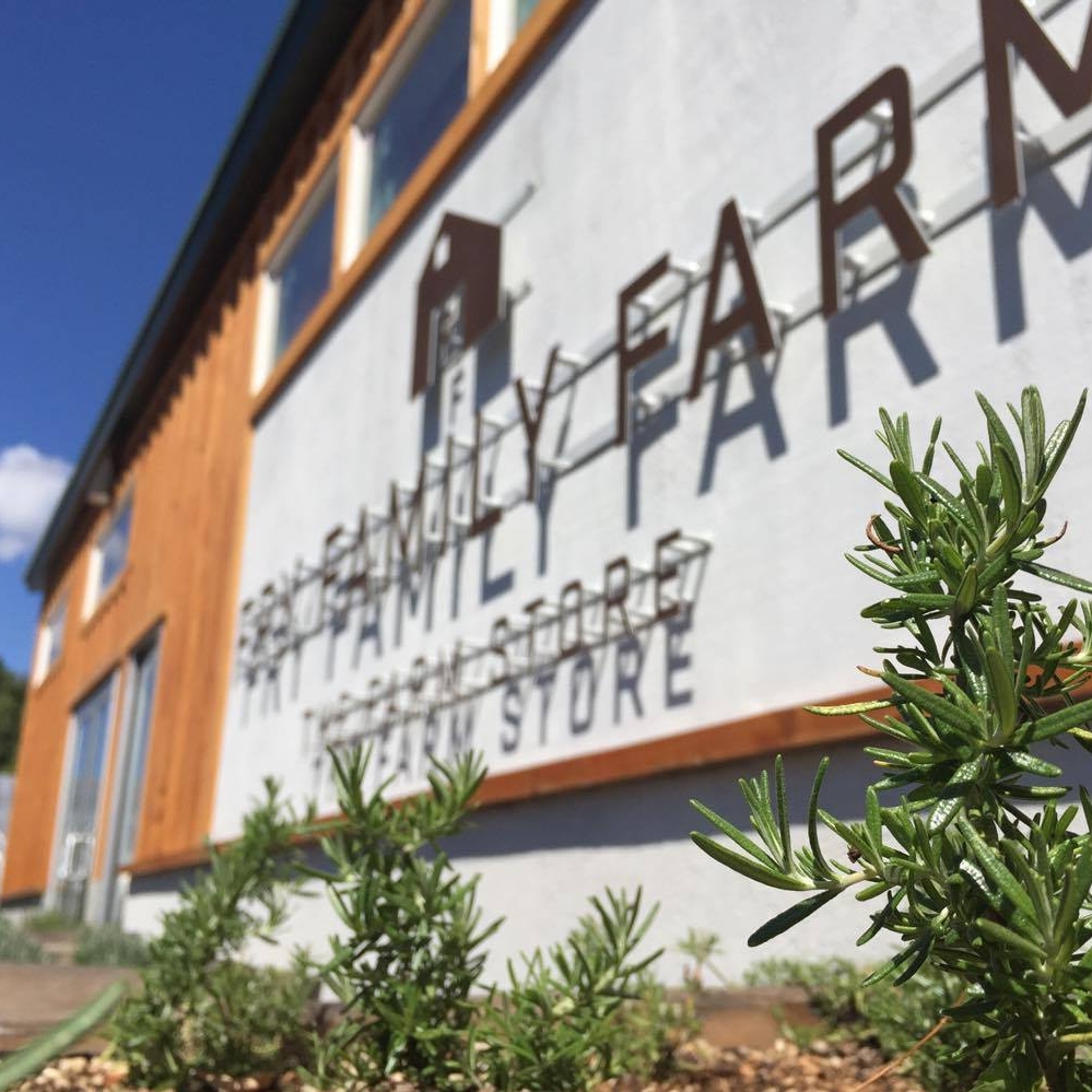 The Farm Store at Fry Family Farm, Medford