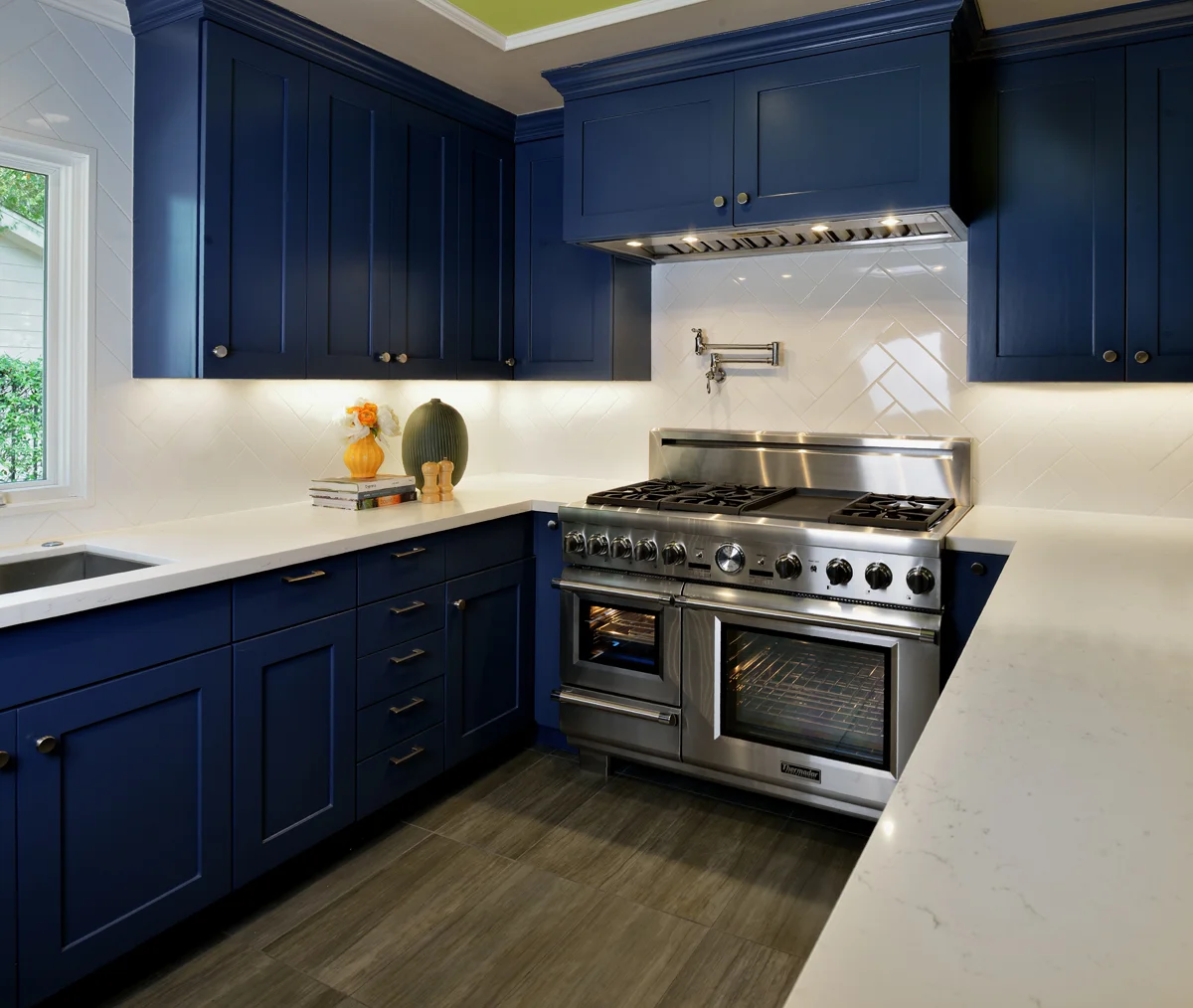 Kitchen Apollo 3.jpg