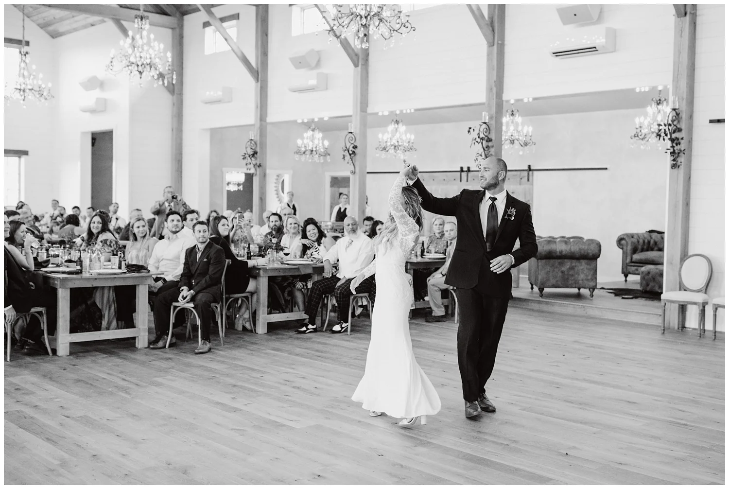 Hannah&Jason-484_blog.jpg