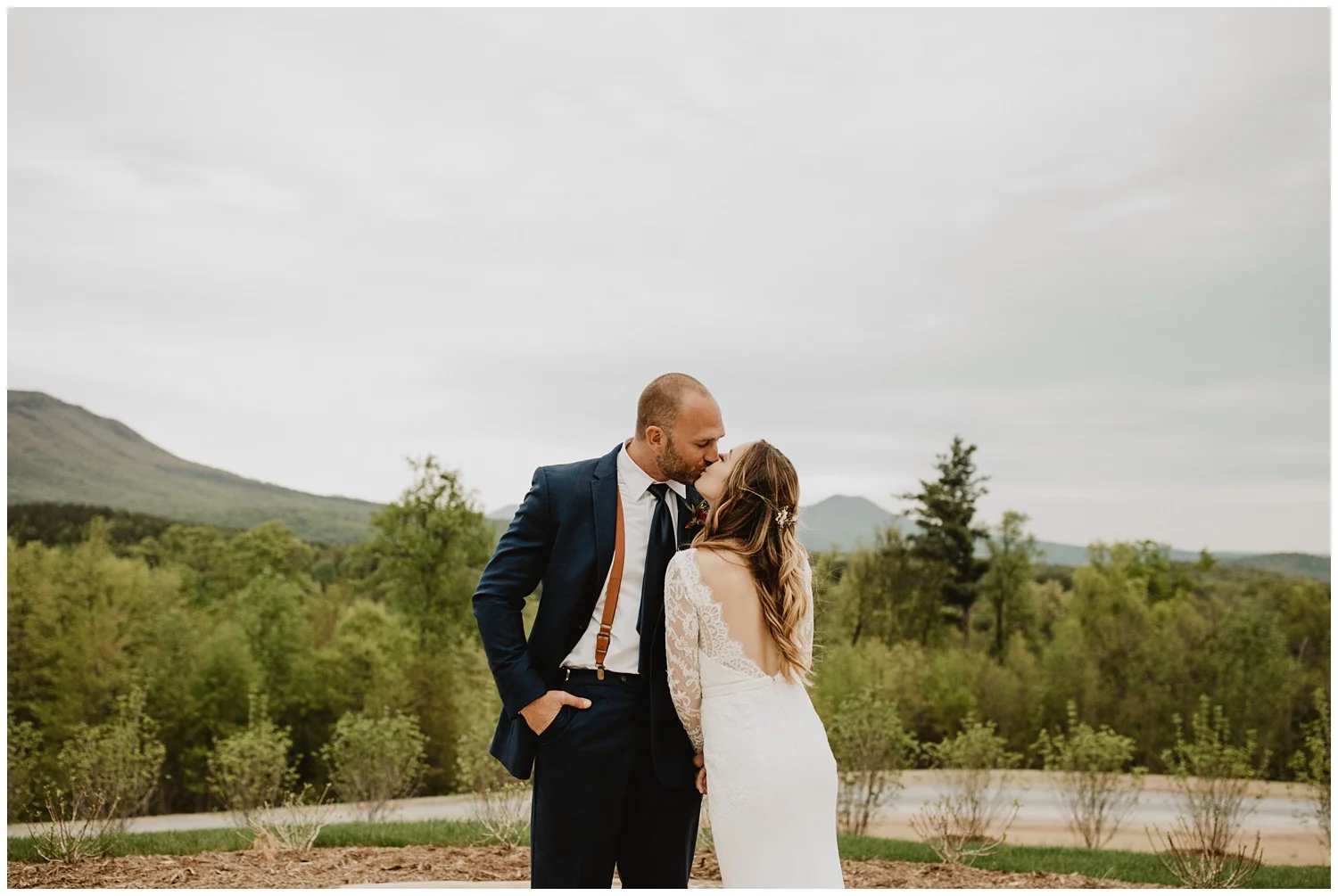 Hannah&Jason-1081_blog.jpg