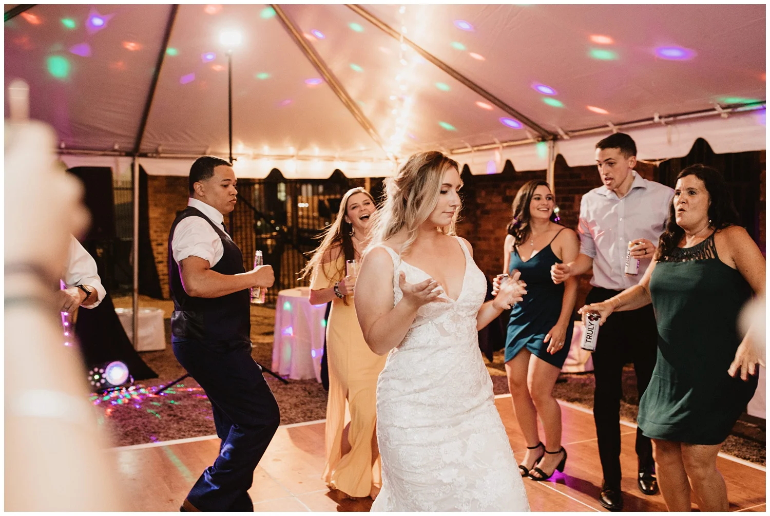 Megan&CorbinWedding-669_blog.jpg